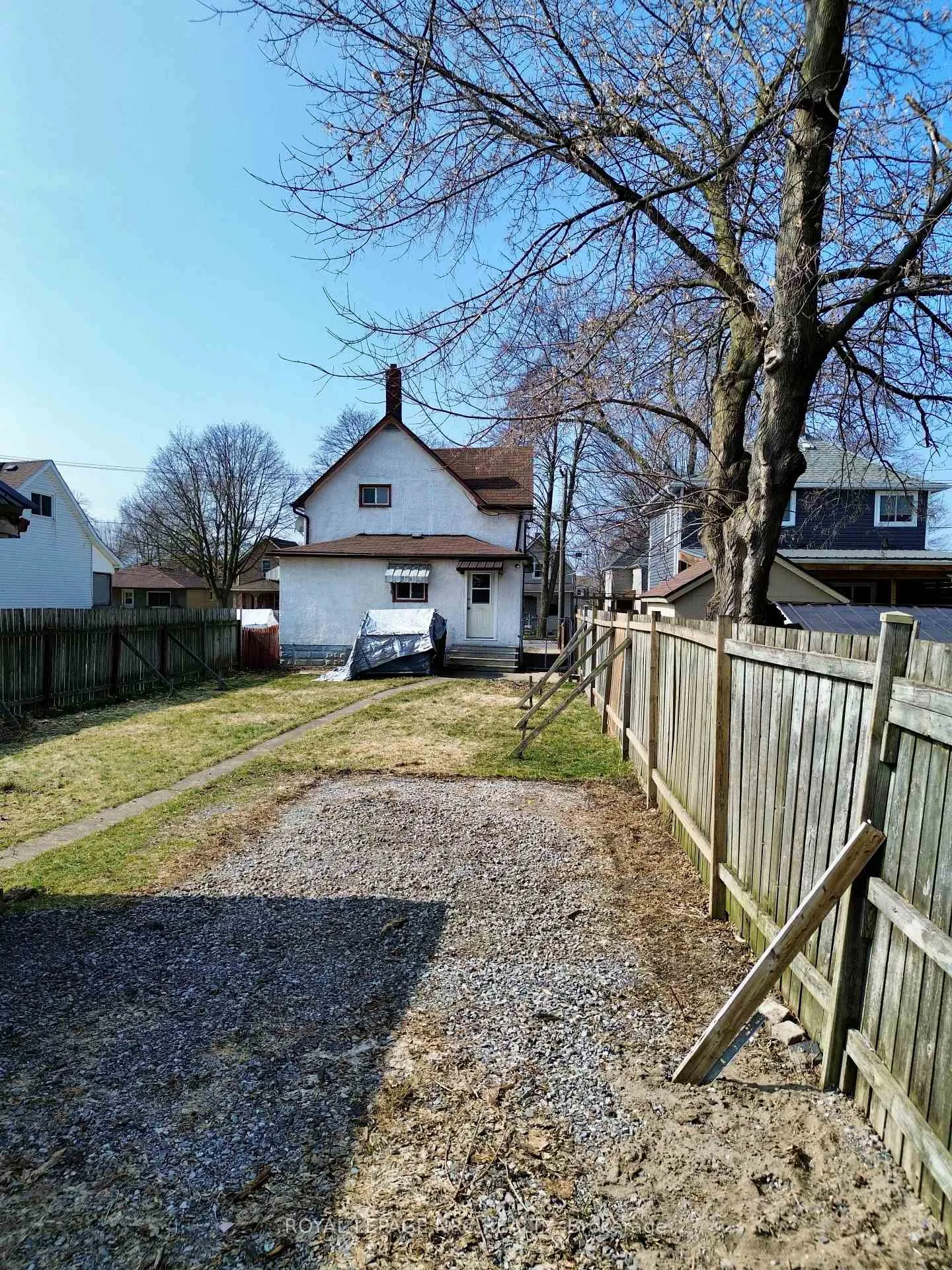 Photo 26 of 72 Garner Avenue, Welland, Welland Downtown — HOMEH