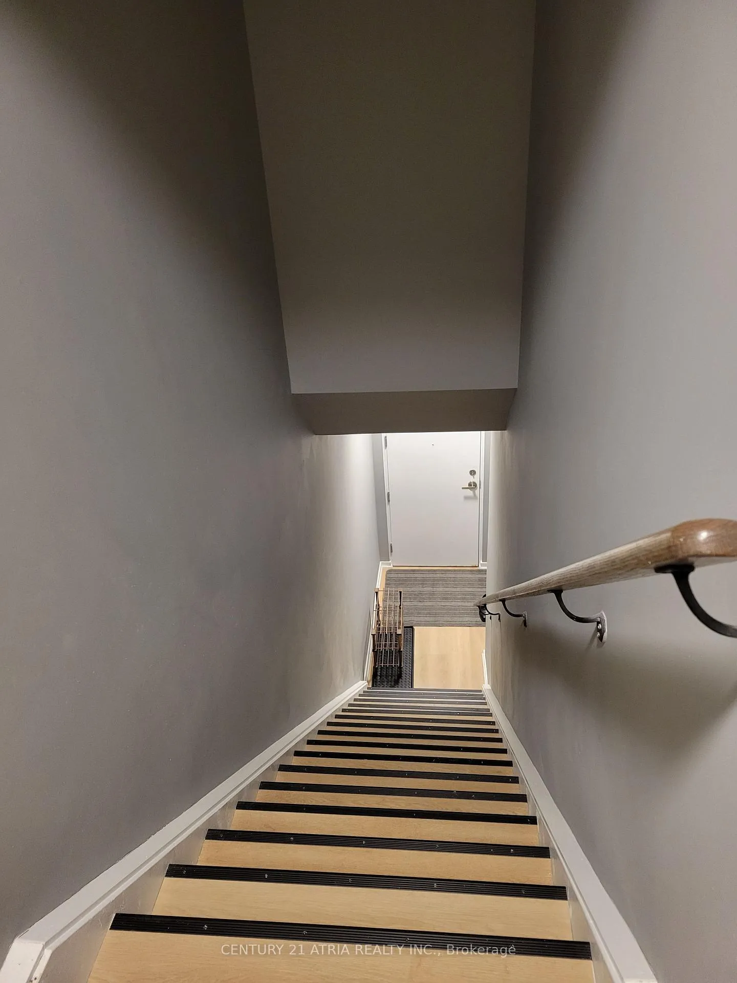Photo 4 of Unit 48, 300 Alex Gardner Circle, Aurora, Aurora Village — HOMEH