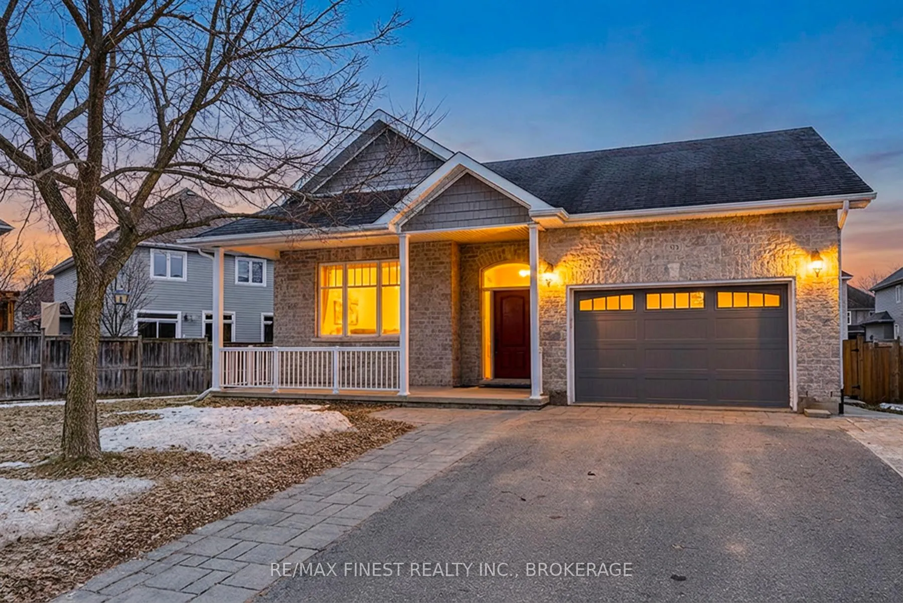 Photo 3 of 513 McCallum Street, Kingston, Kingston East (Incl Barret Crt) — HOMEH