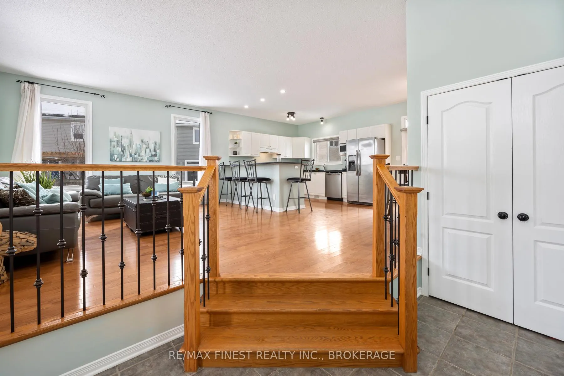 Photo 7 of 513 McCallum Street, Kingston, Kingston East (Incl Barret Crt) — HOMEH