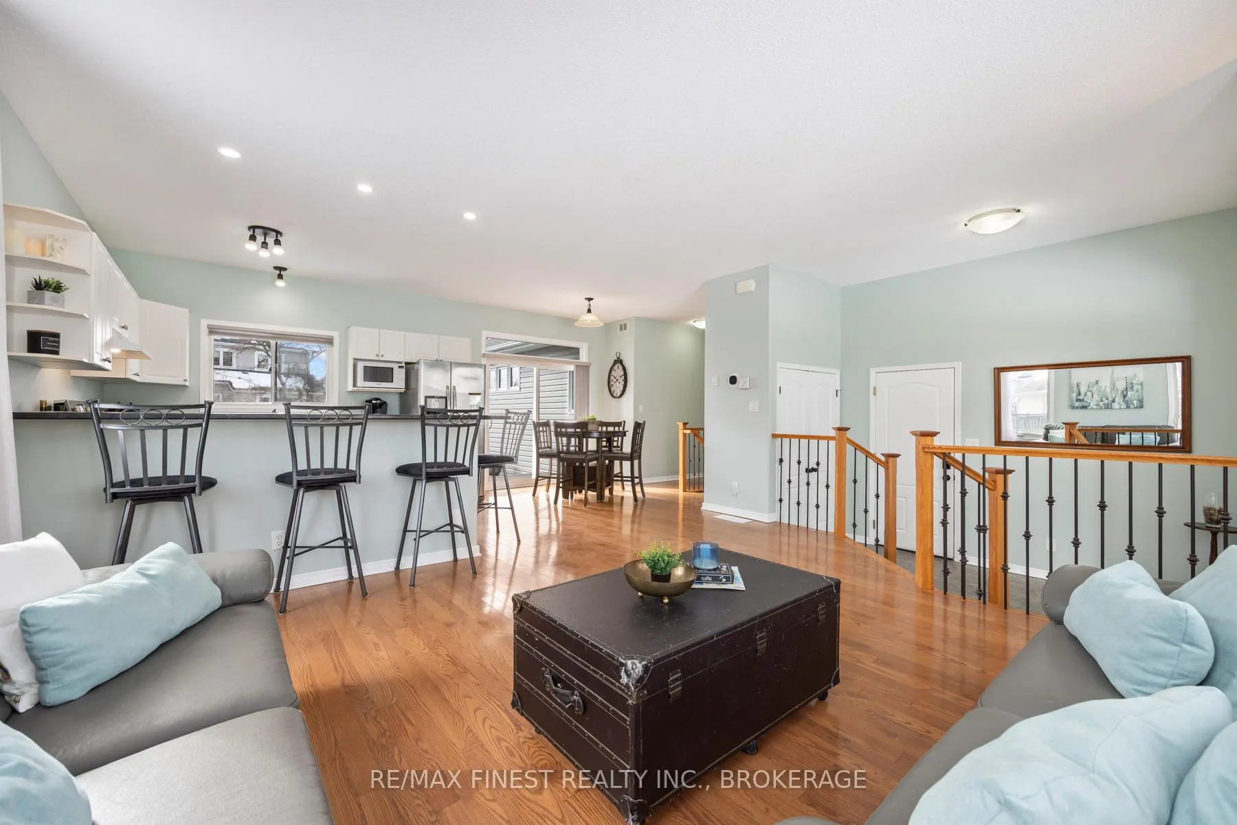 Photo 11 of 513 McCallum Street, Kingston, Kingston East (Incl Barret Crt) — HOMEH