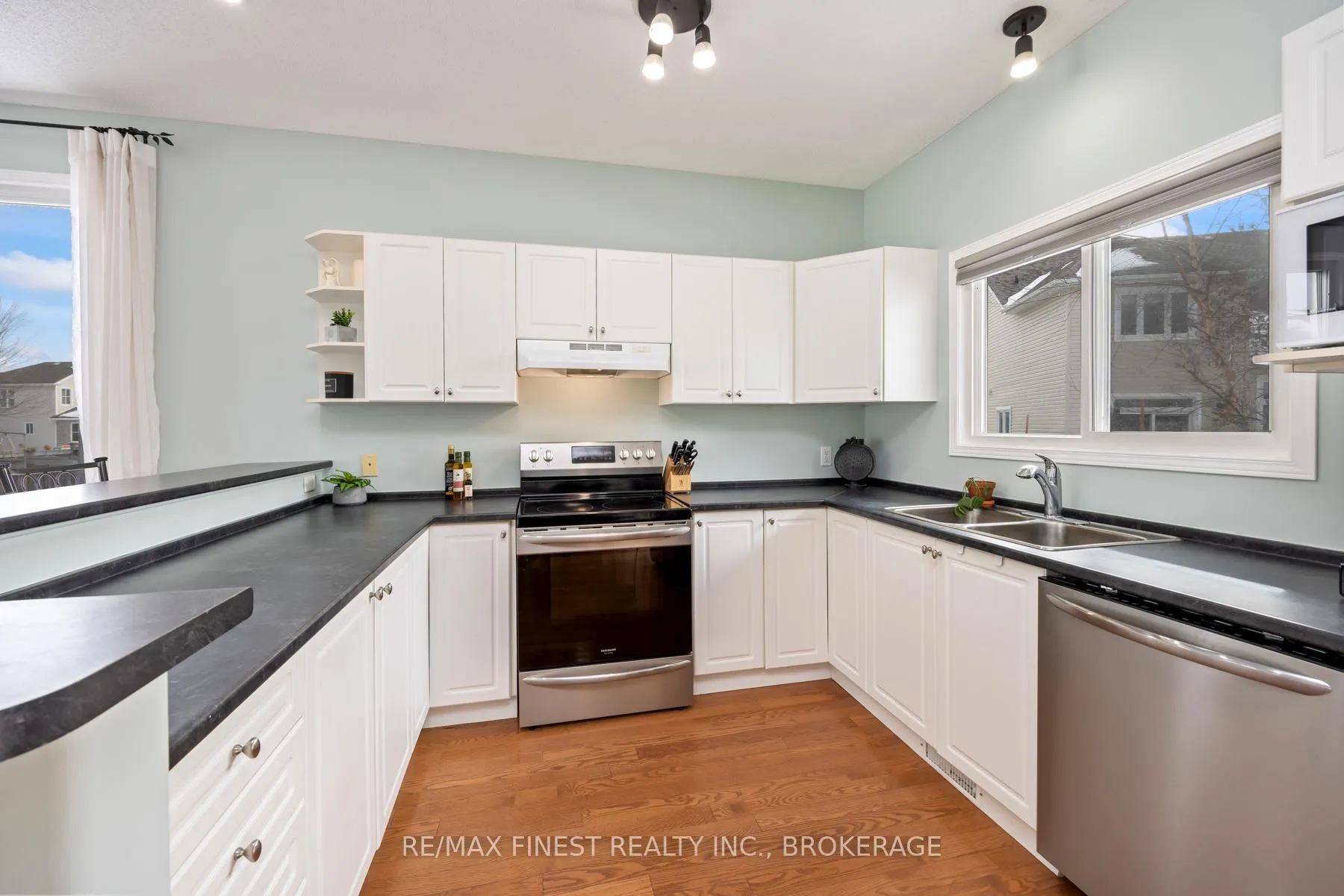 Photo 13 of 513 McCallum Street, Kingston, Kingston East (Incl Barret Crt) — HOMEH