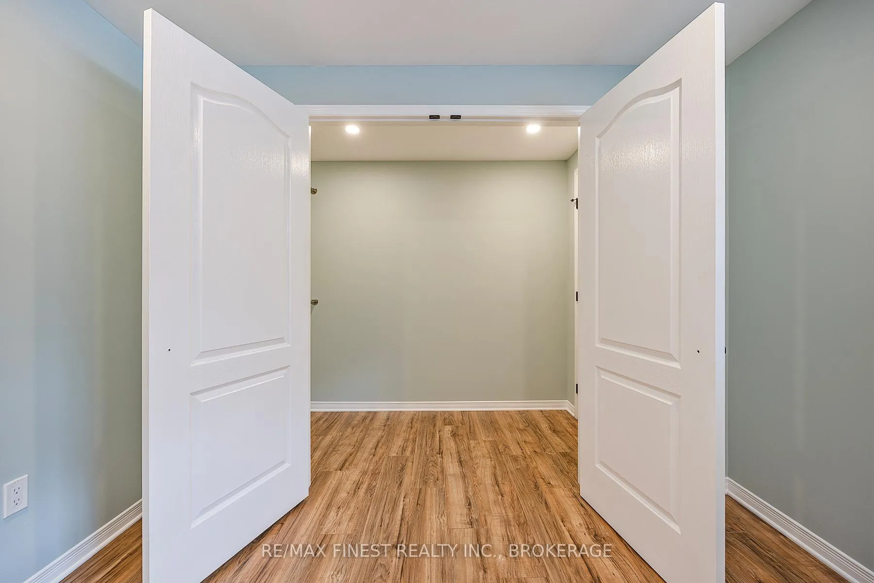 Photo 36 of 513 McCallum Street, Kingston, Kingston East (Incl Barret Crt) — HOMEH