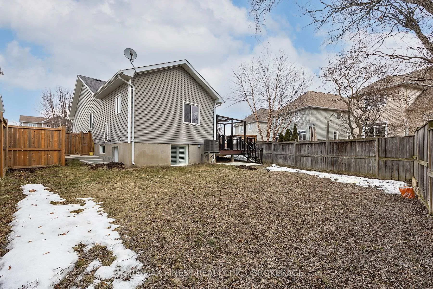 Photo 49 of 513 McCallum Street, Kingston, Kingston East (Incl Barret Crt) — HOMEH