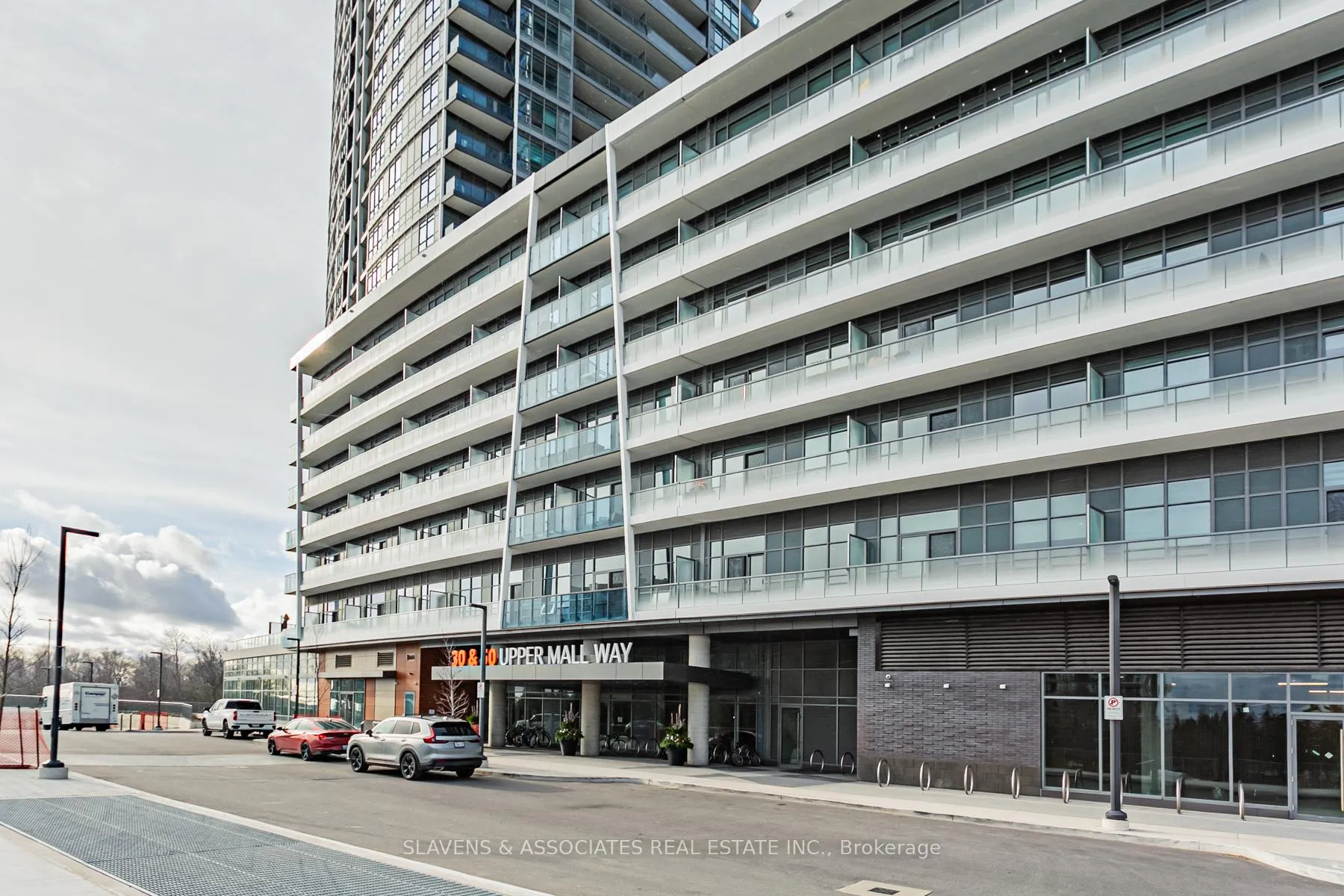 Photo 2 of Unit A719, 30 Upper Mall Way, Vaughan, Brownridge — HOMEH
