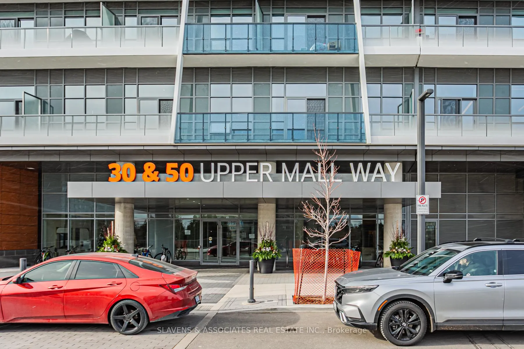 Photo 3 of Unit A719, 30 Upper Mall Way, Vaughan, Brownridge — HOMEH