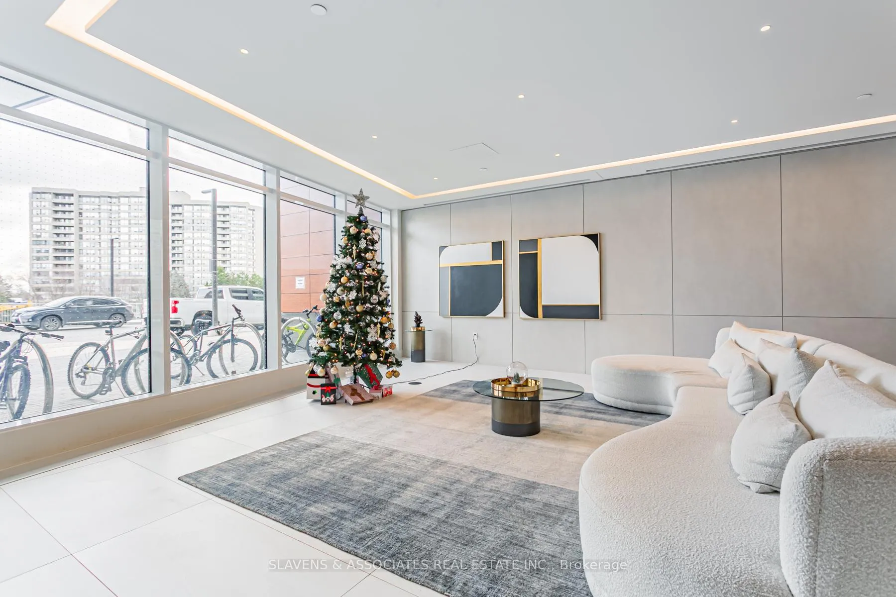Photo 4 of Unit A719, 30 Upper Mall Way, Vaughan, Brownridge — HOMEH