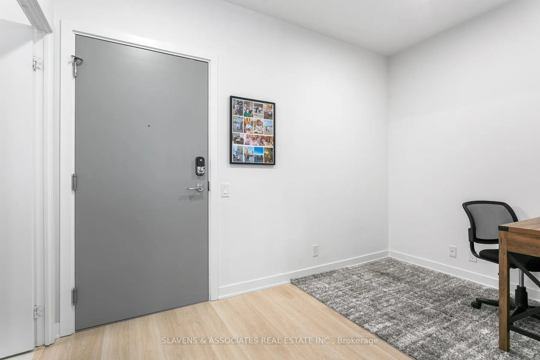 Photo 6 of Unit A719, 30 Upper Mall Way, Vaughan, Brownridge — HOMEH