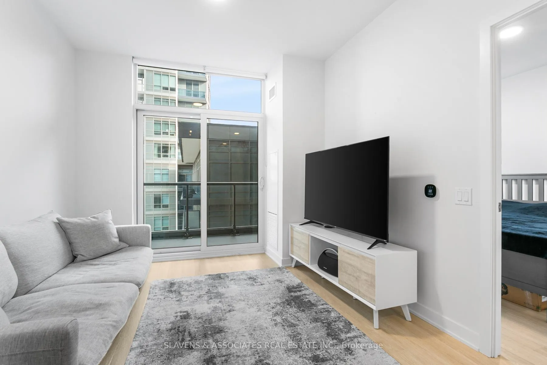 Photo 16 of Unit A719, 30 Upper Mall Way, Vaughan, Brownridge — HOMEH