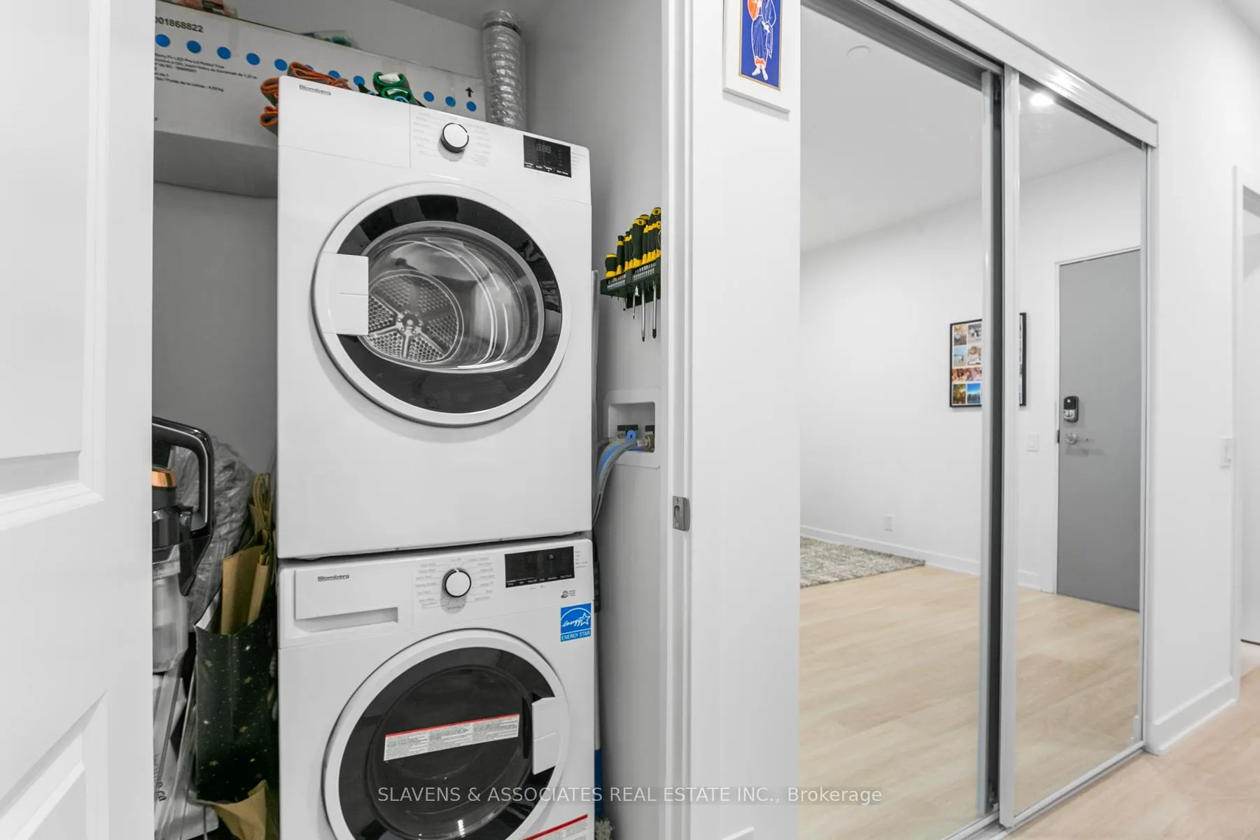 Photo 23 of Unit A719, 30 Upper Mall Way, Vaughan, Brownridge — HOMEH