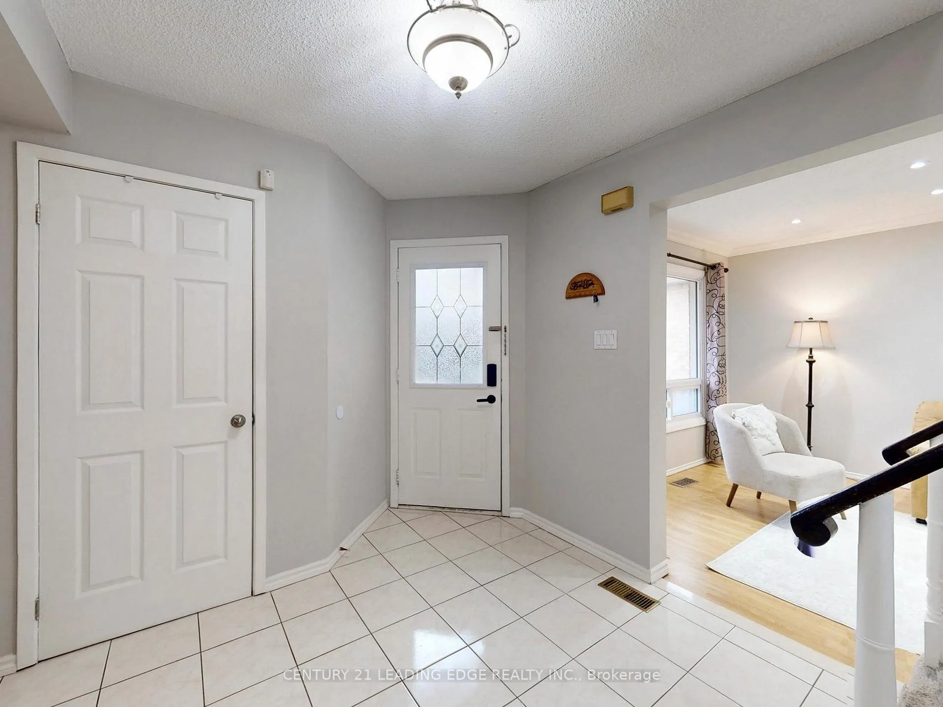 Photo 2 of 176 Large Crescent, Ajax, Central West — HOMEH
