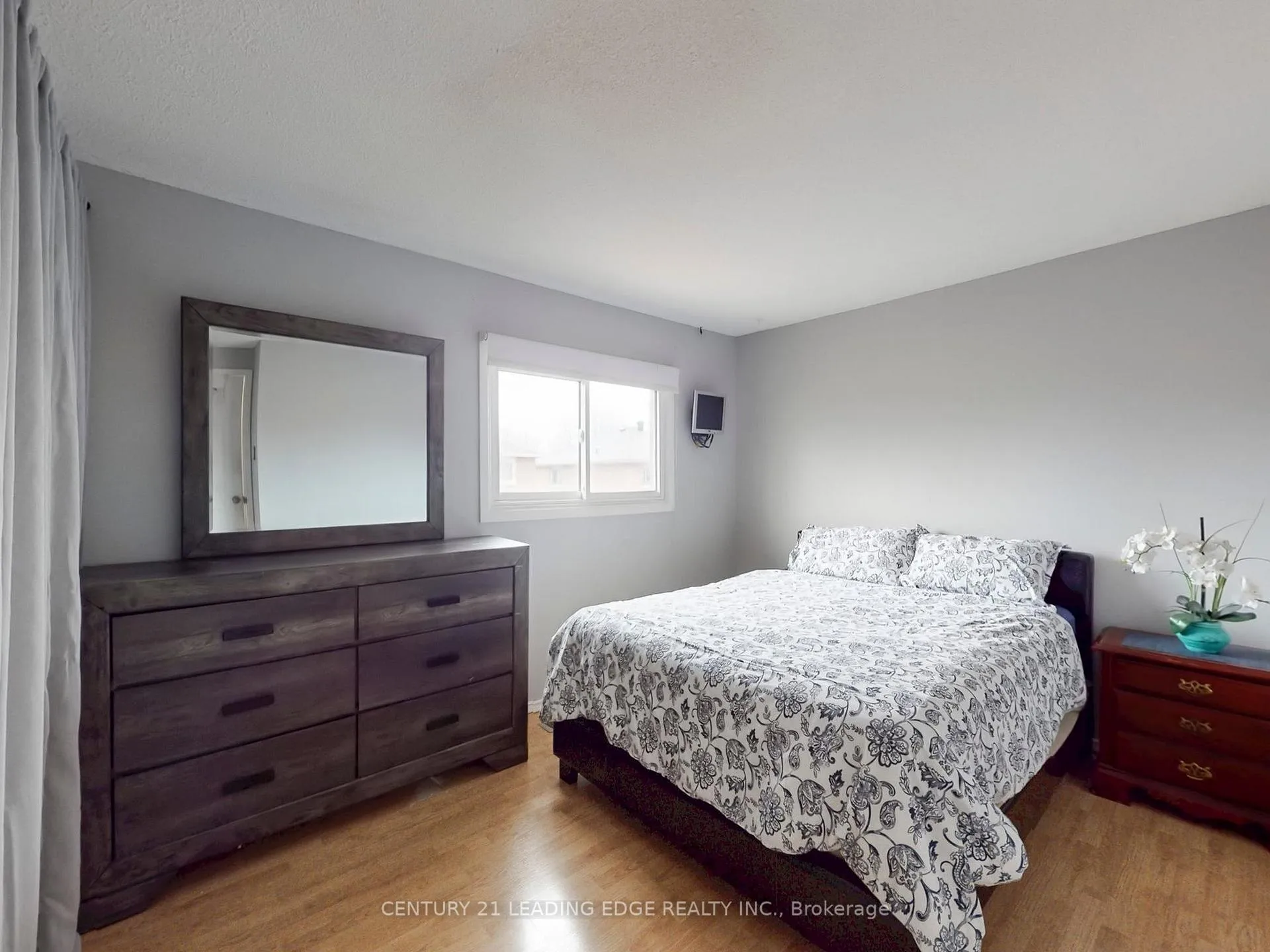 Photo 15 of 176 Large Crescent, Ajax, Central West — HOMEH