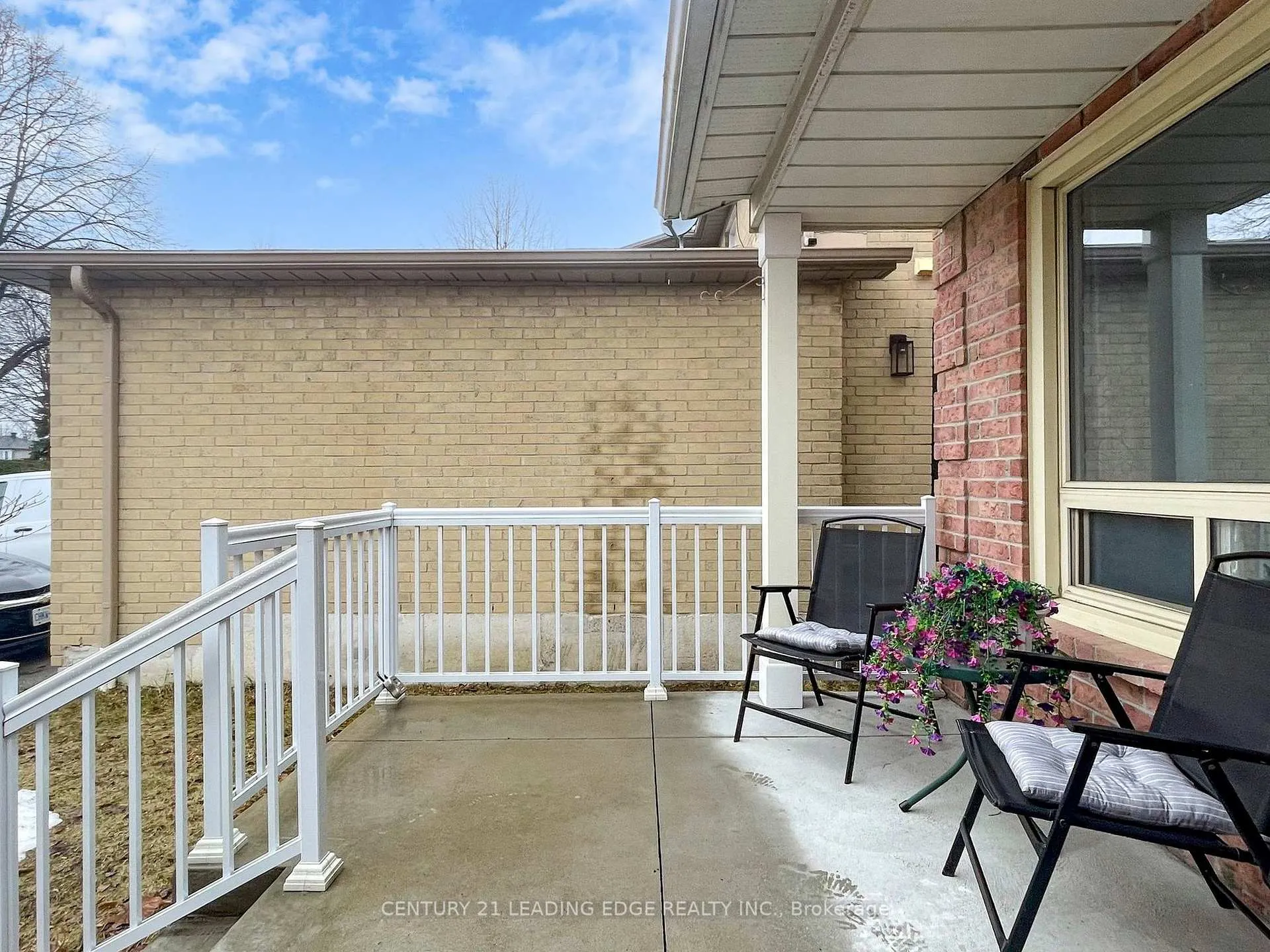Photo 44 of 176 Large Crescent, Ajax, Central West — HOMEH