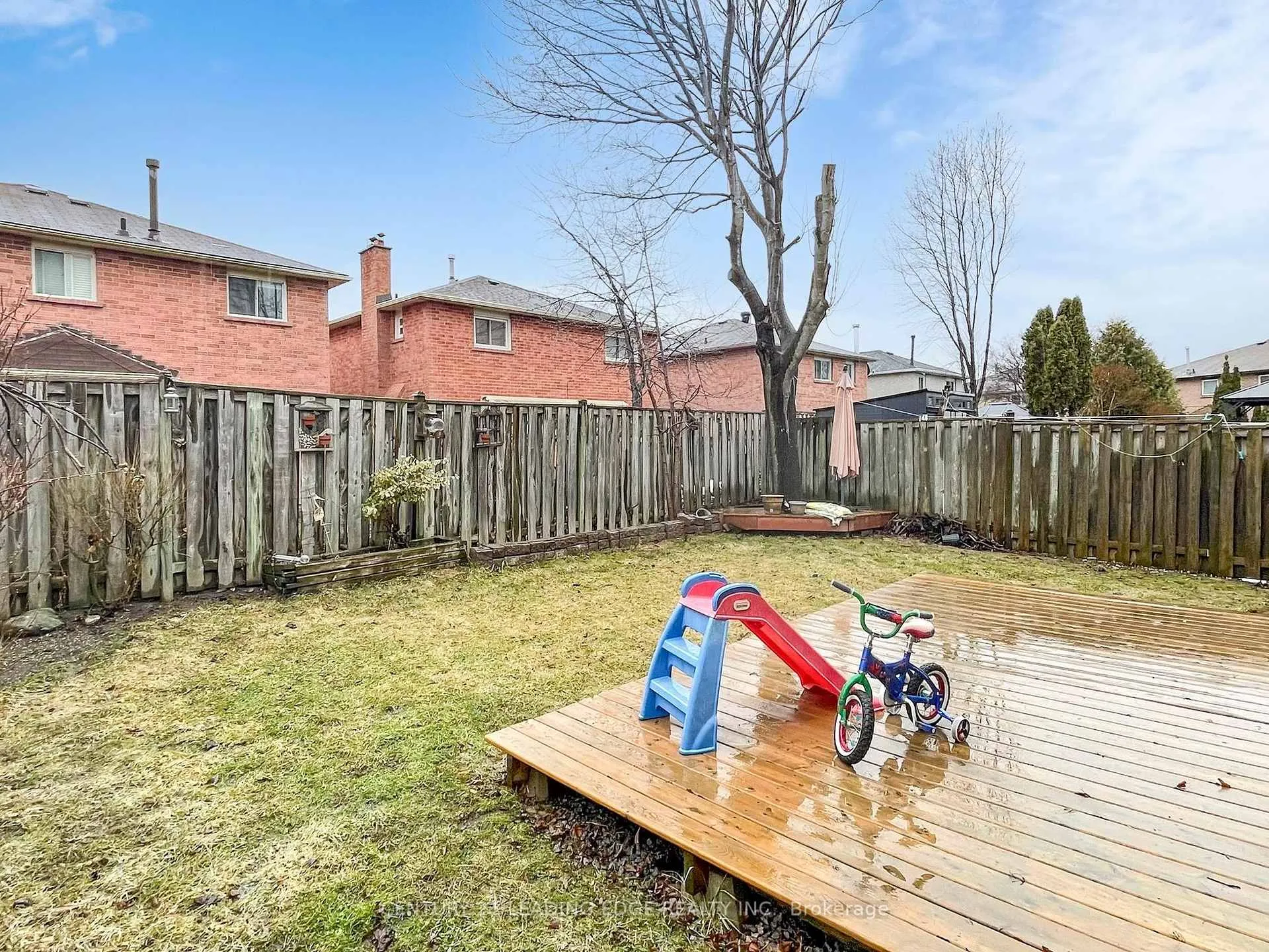 Photo 46 of 176 Large Crescent, Ajax, Central West — HOMEH