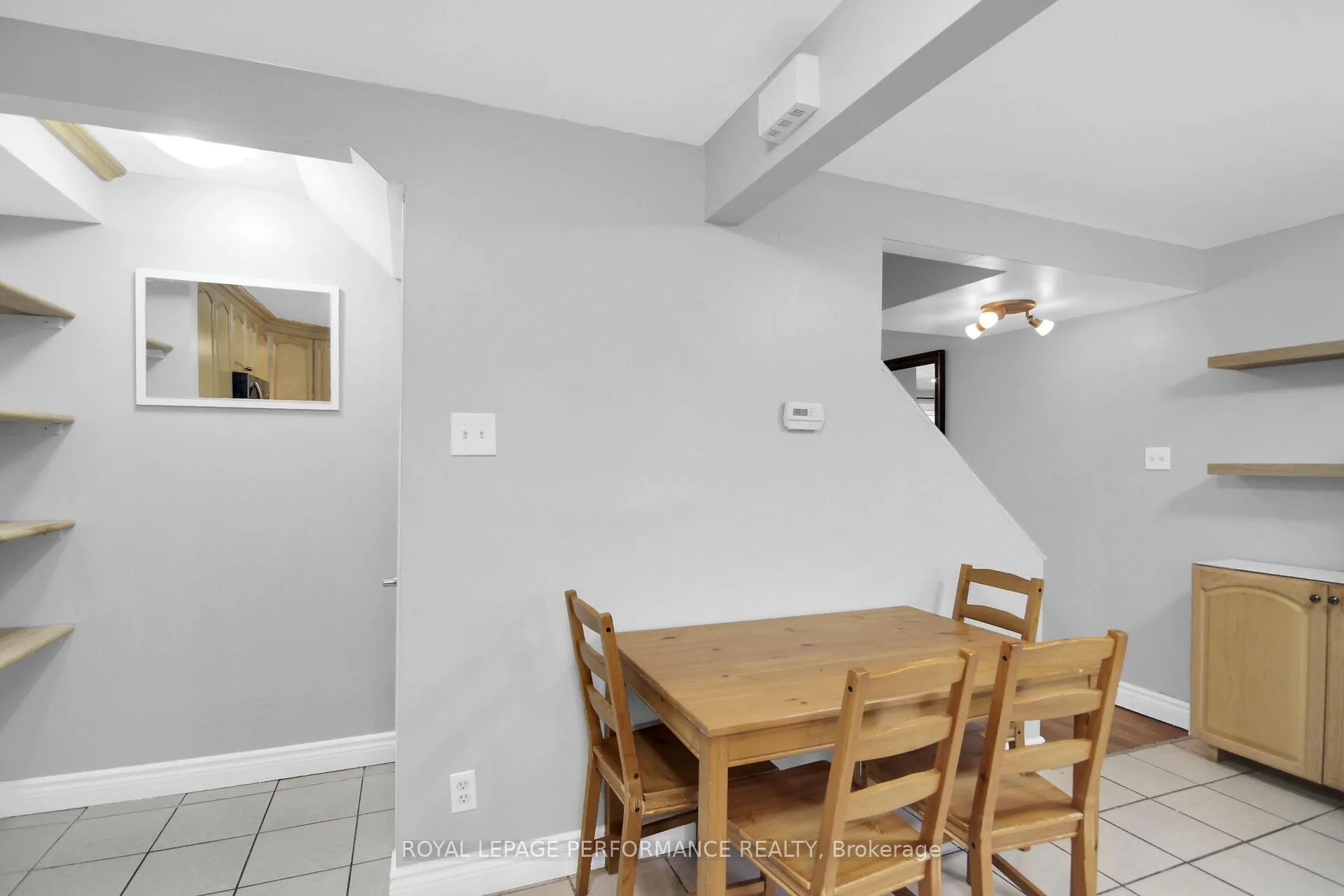 Photo 14 of 360 Woodfield Drive, Ottawa, Tanglewood — HOMEH