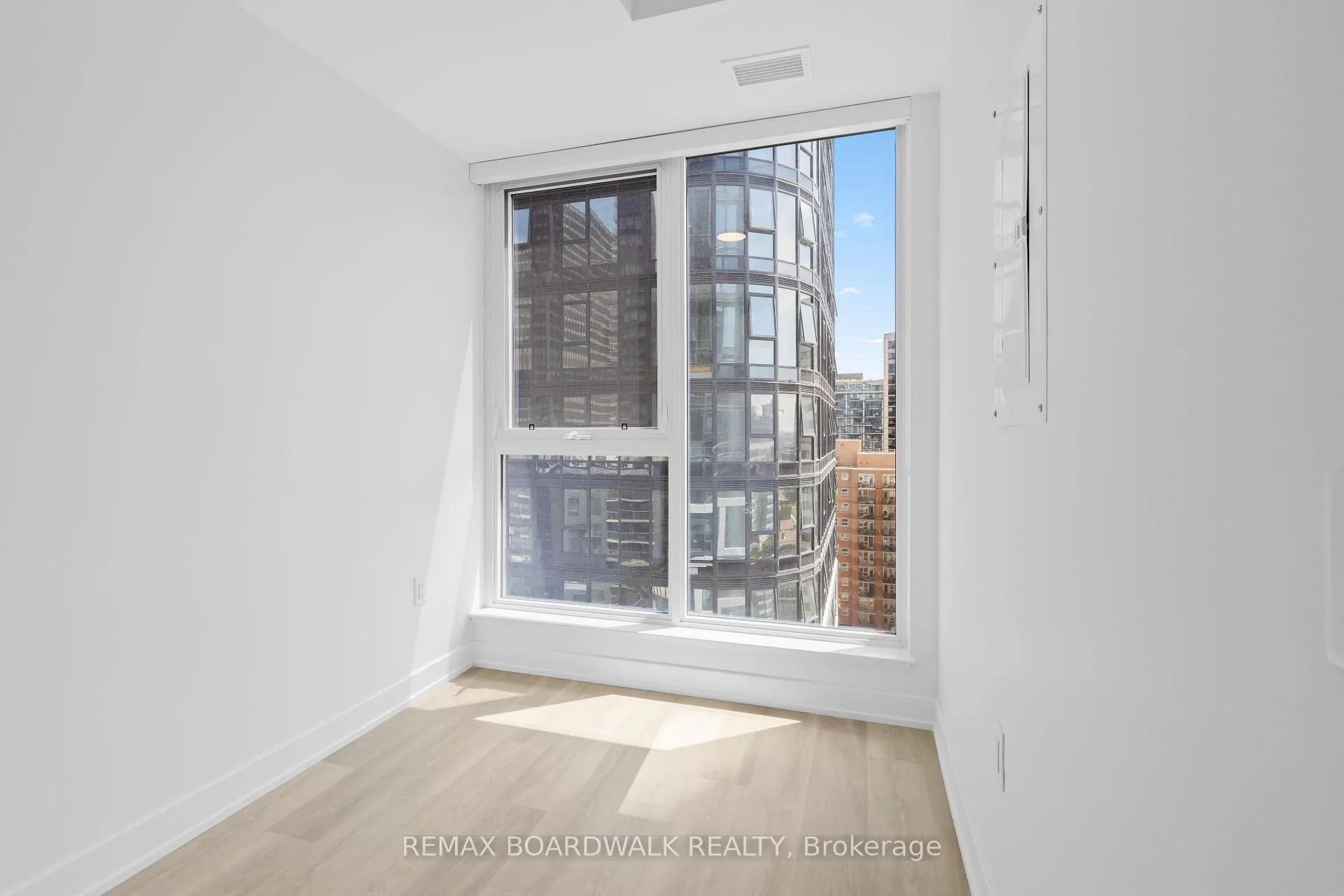 Photo 23 of Unit A711, 400 Albert Street, Ottawa, Ottawa Centre — HOMEH