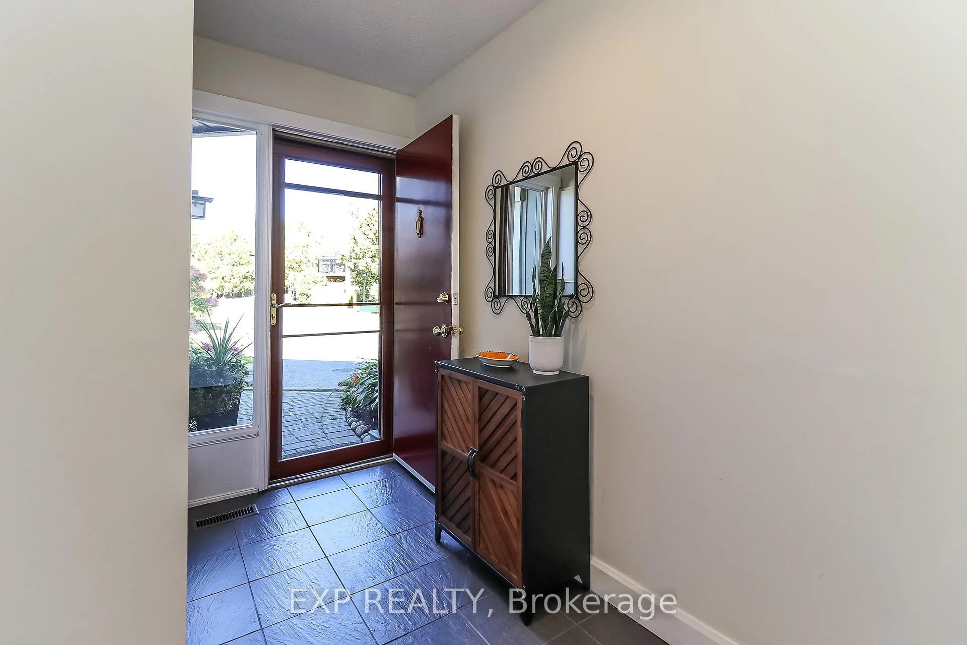 Photo 4 of Unit 38, 133 Fairway Crescent, Collingwood — HOMEH