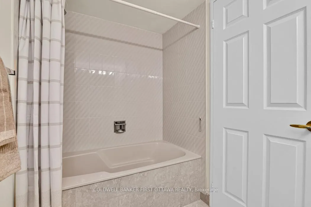 Photo 24 of Unit 2303, 1510 Riverside Drive, Ottawa, Riverview Park — HOMEH
