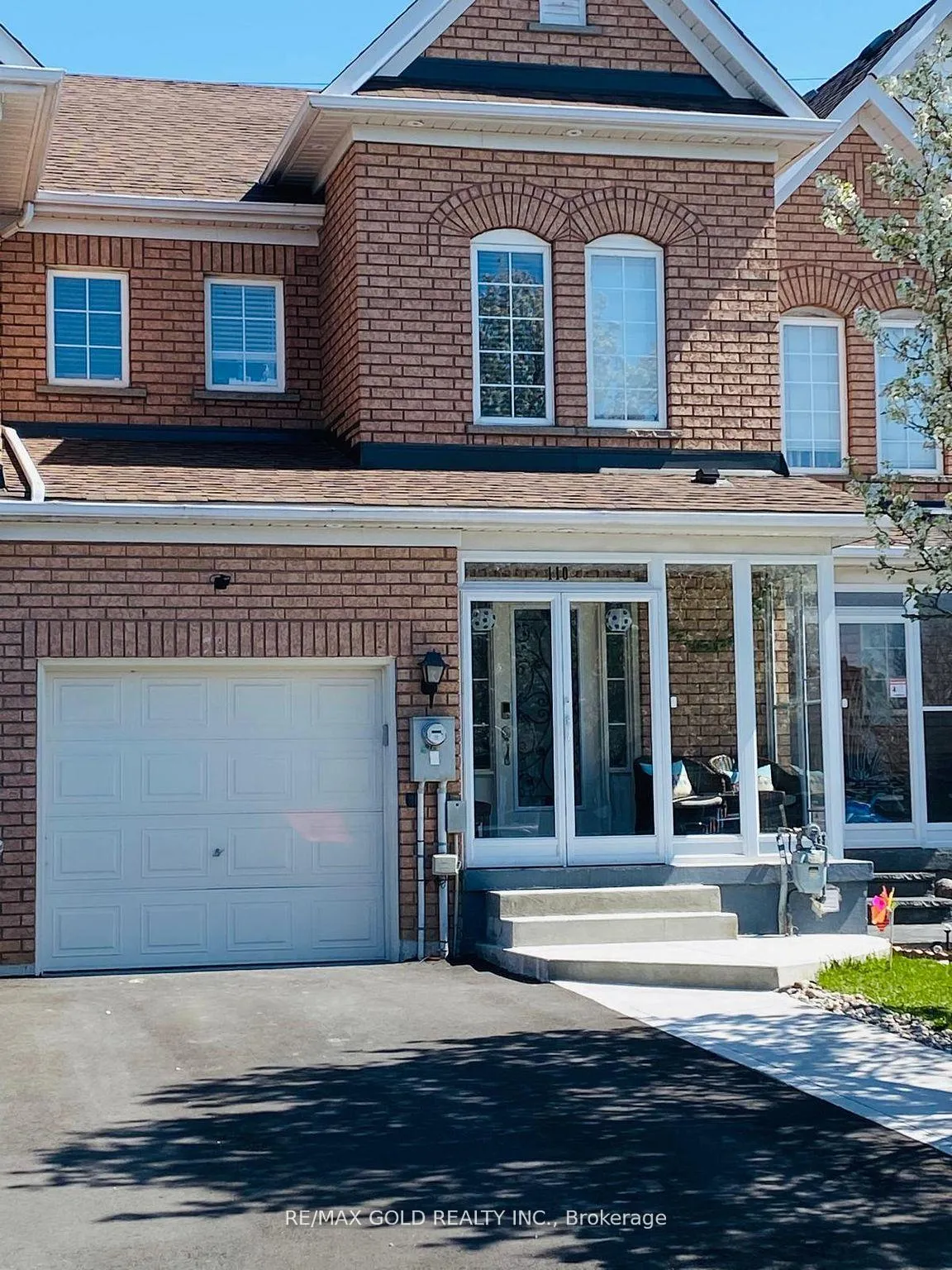 Front of Unit Upper, 110 Monaco Court
