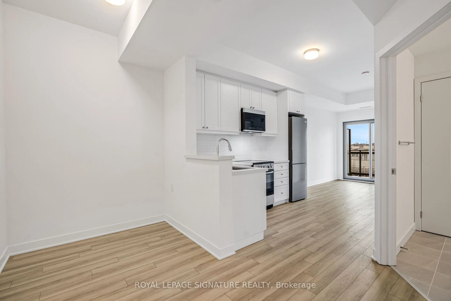 Photo 2 of Unit 510, 51 Clarington Boulevard, Clarington, Bowmanville — HOMEH