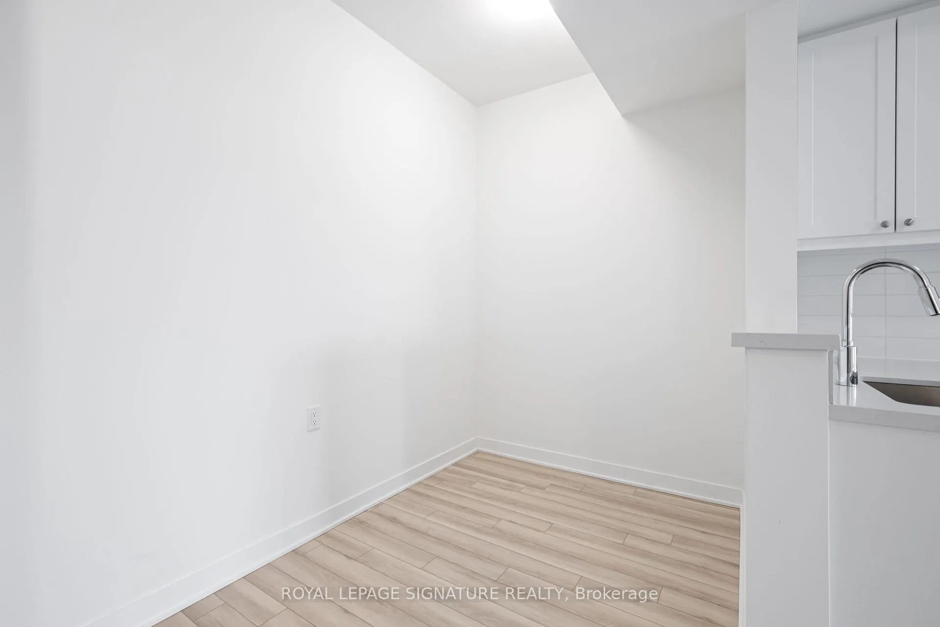 Photo 3 of Unit 510, 51 Clarington Boulevard, Clarington, Bowmanville — HOMEH