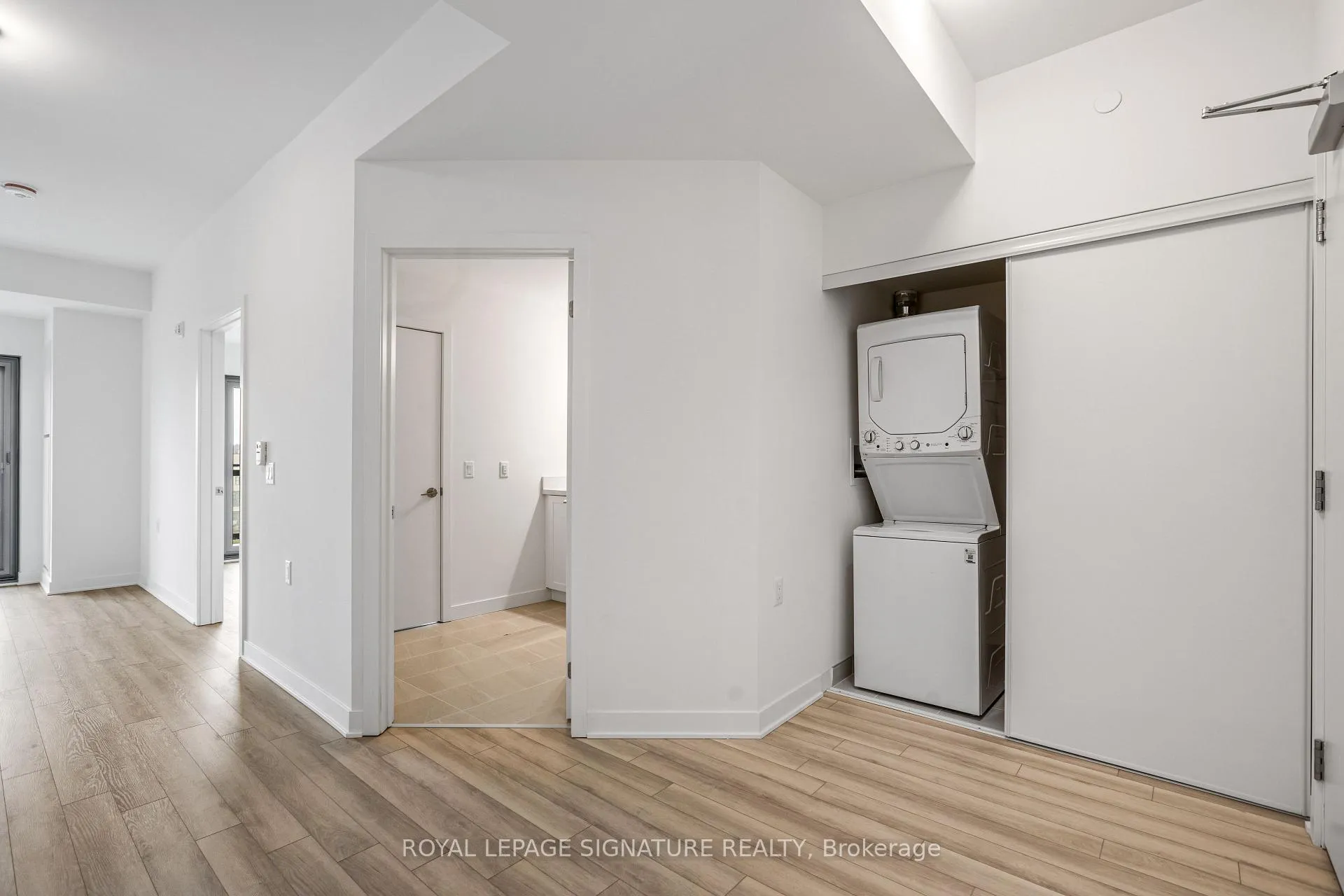 Photo 7 of Unit 510, 51 Clarington Boulevard, Clarington, Bowmanville — HOMEH
