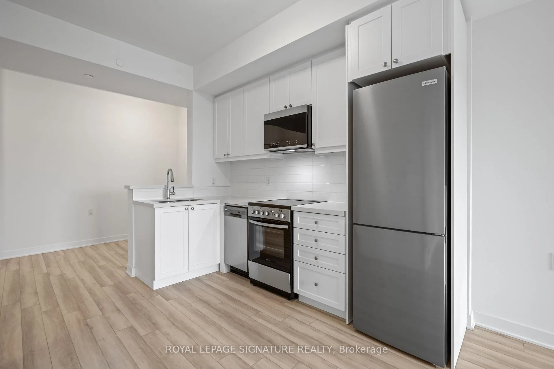 Photo 14 of Unit 510, 51 Clarington Boulevard, Clarington, Bowmanville — HOMEH