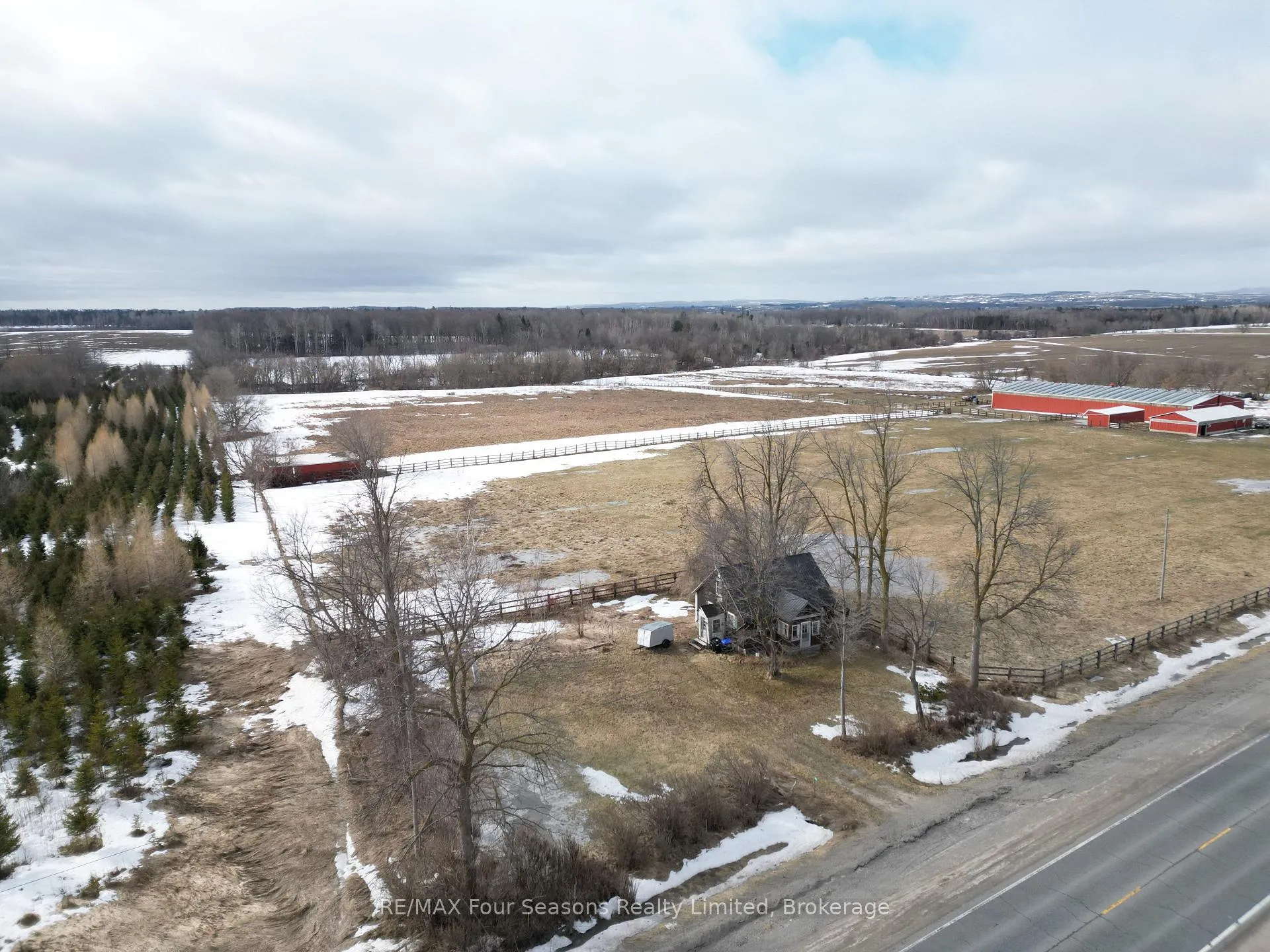 Photo 1 of 6677 Highway 26, Clearview, Rural Clearview — HOMEH