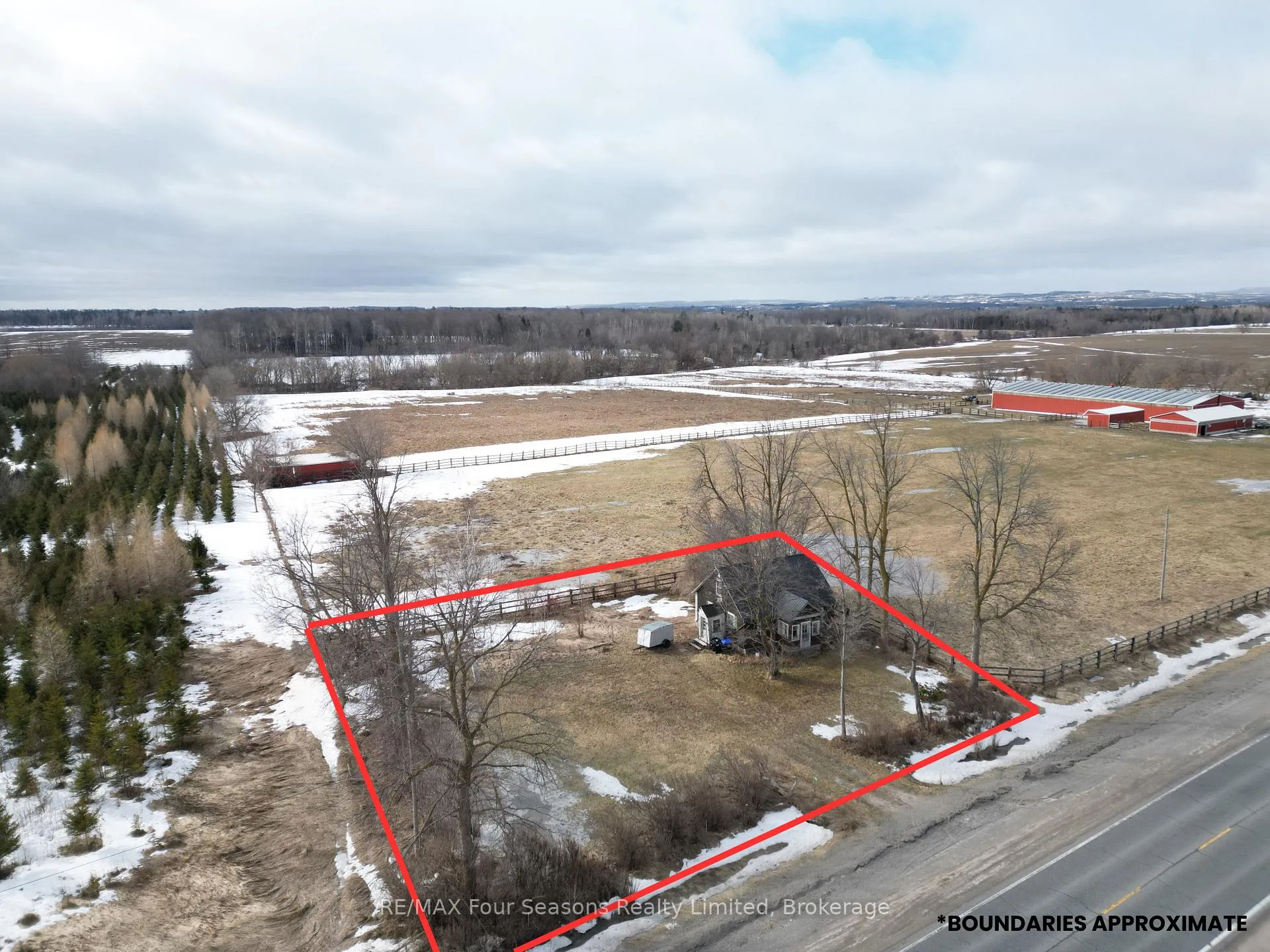 Photo 3 of 6677 Highway 26, Clearview, Rural Clearview — HOMEH