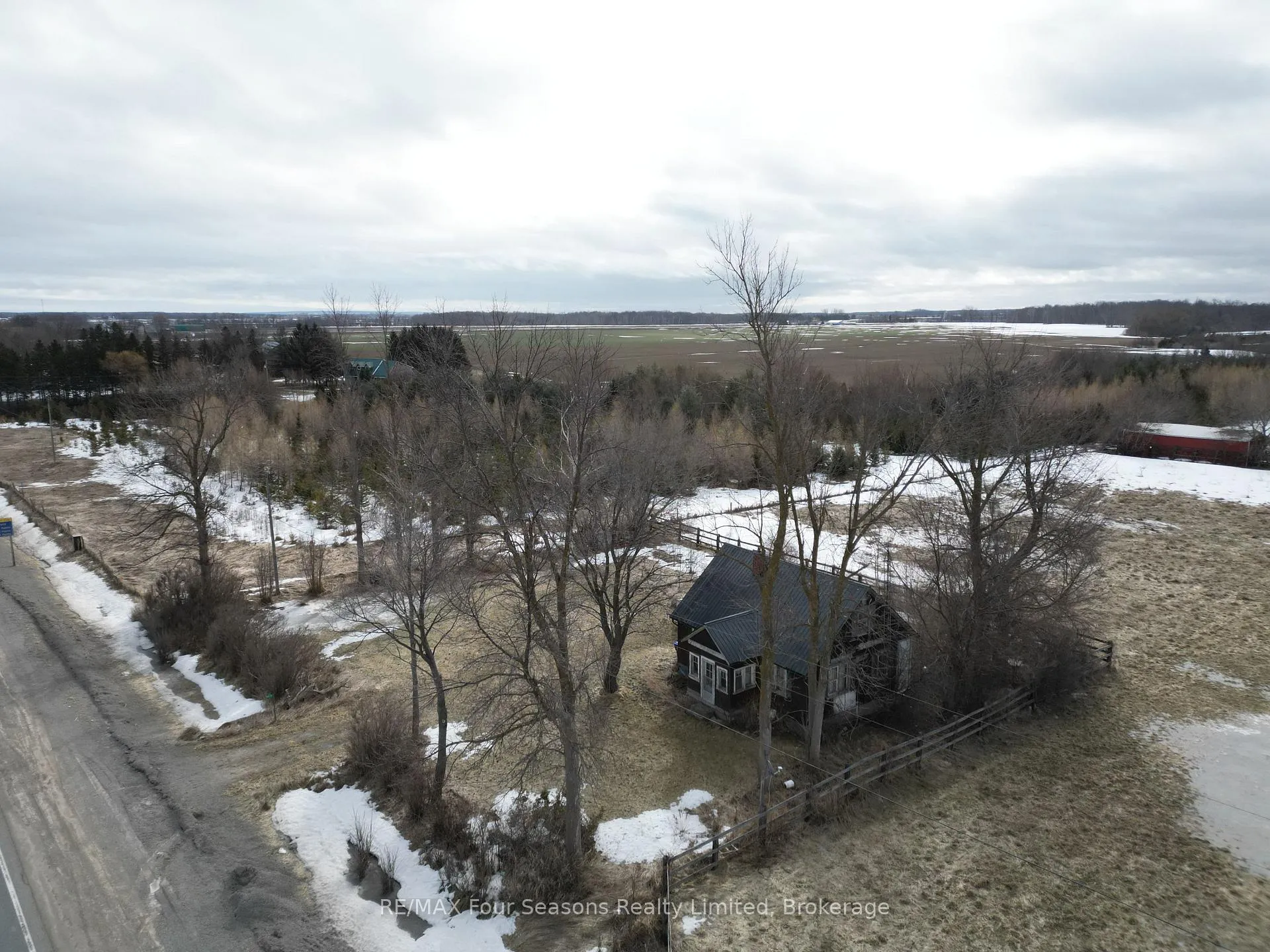 Photo 5 of 6677 Highway 26, Clearview, Rural Clearview — HOMEH