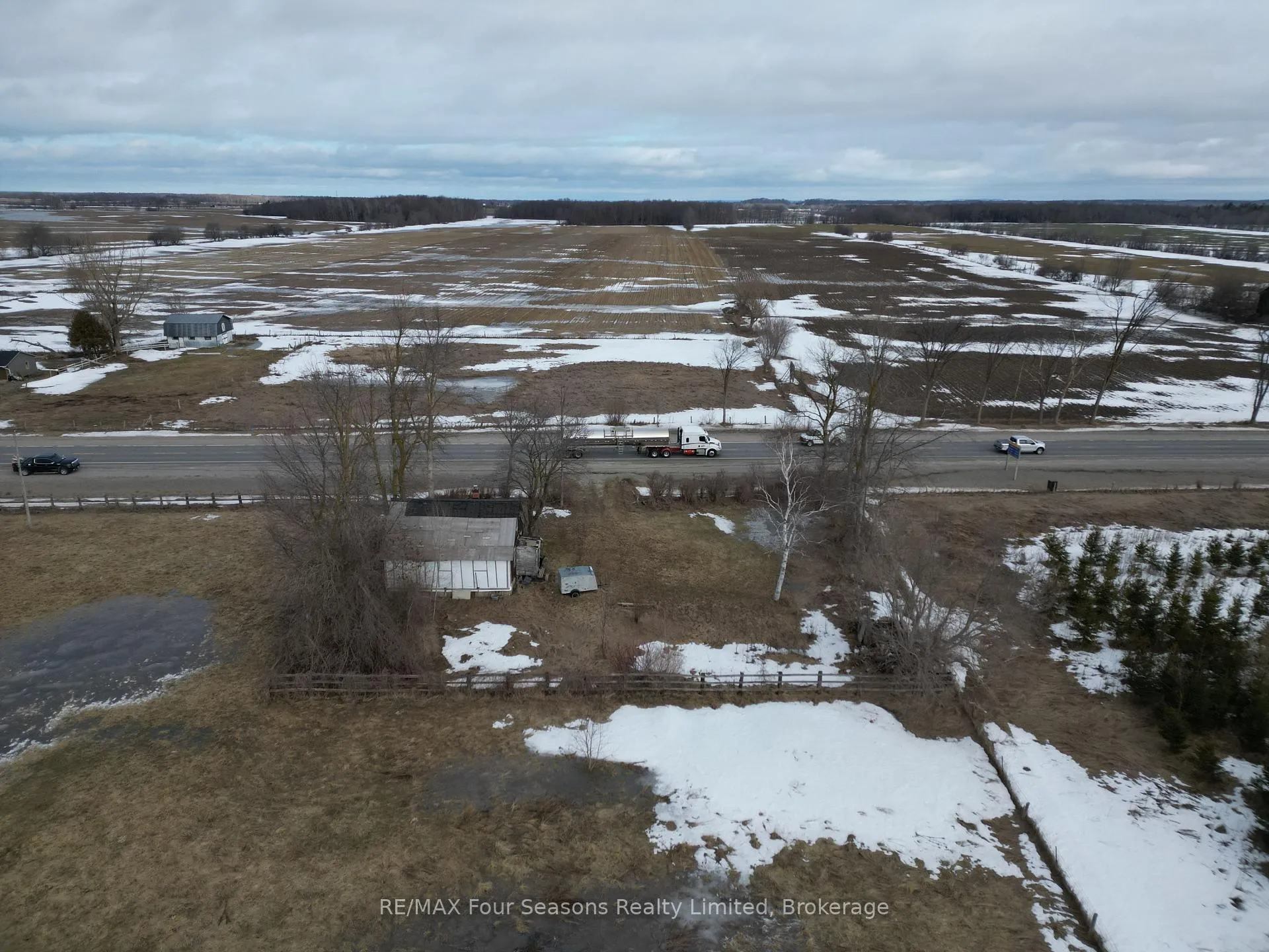Photo 7 of 6677 Highway 26, Clearview, Rural Clearview — HOMEH