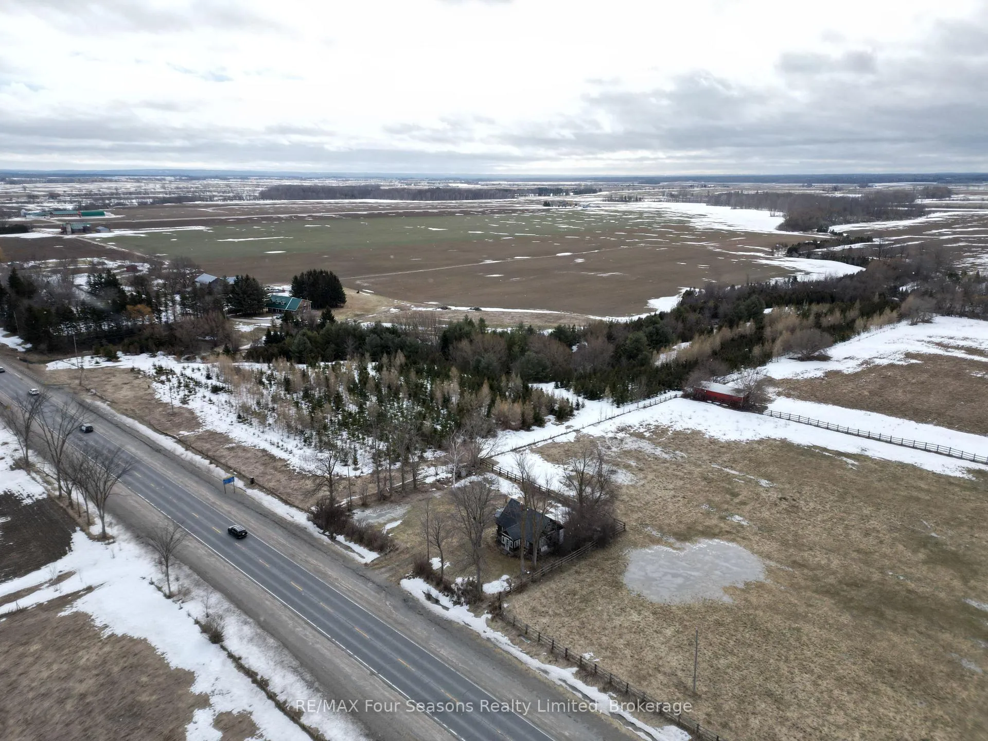 Photo 10 of 6677 Highway 26, Clearview, Rural Clearview — HOMEH