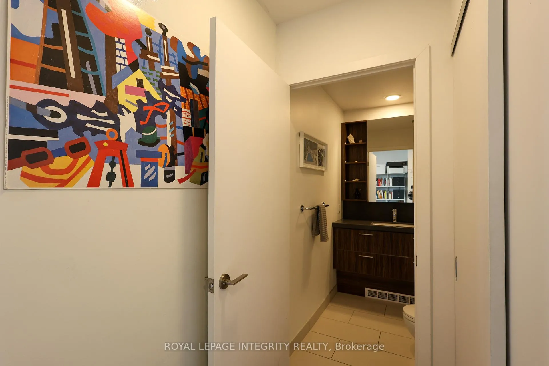 Photo 6 of Unit 910, 360 Mcleod Street, Ottawa, Ottawa Centre — HOMEH
