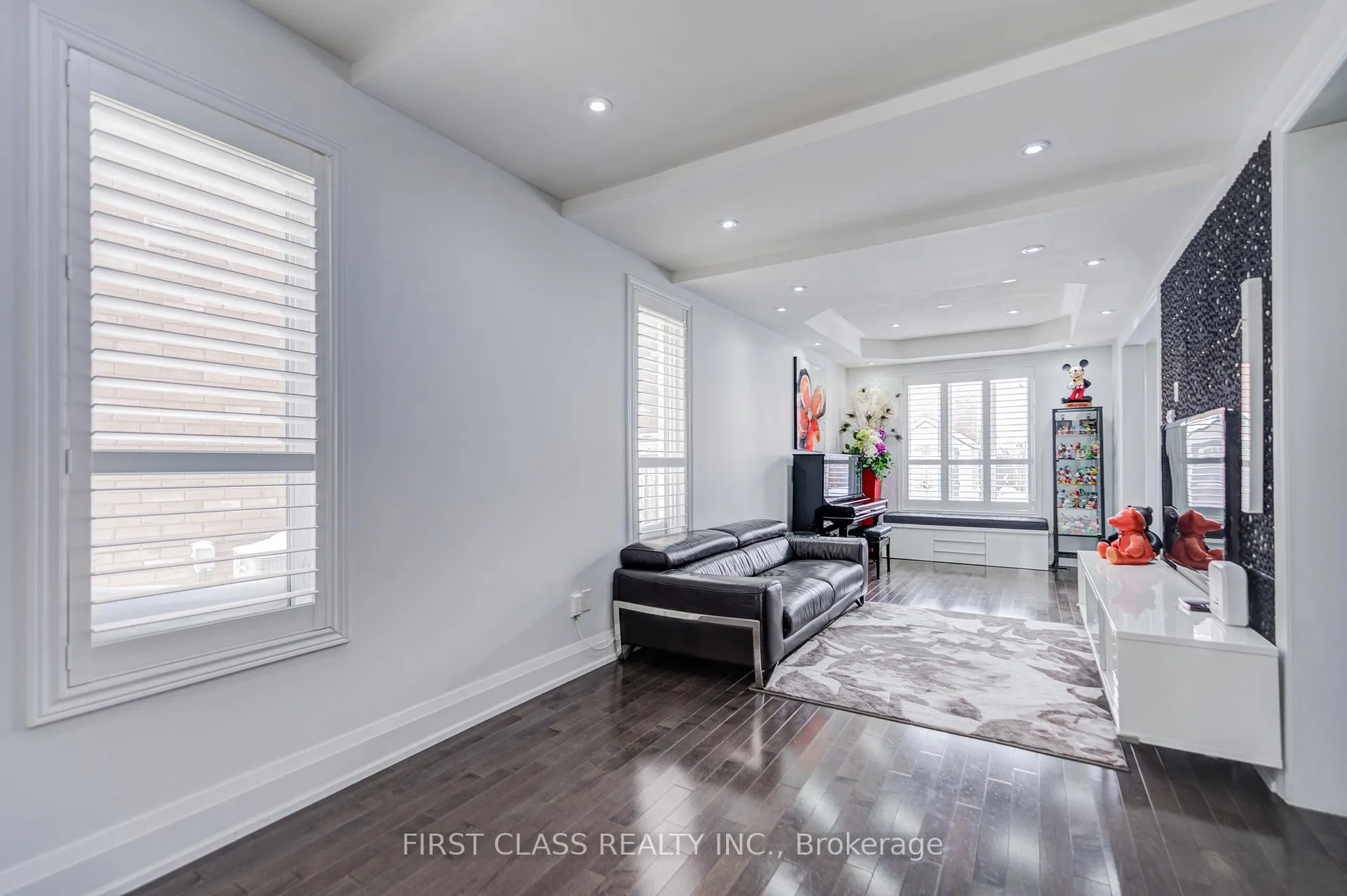 Photo 5 of 36 Staglin Court, Markham, Cathedraltown — HOMEH