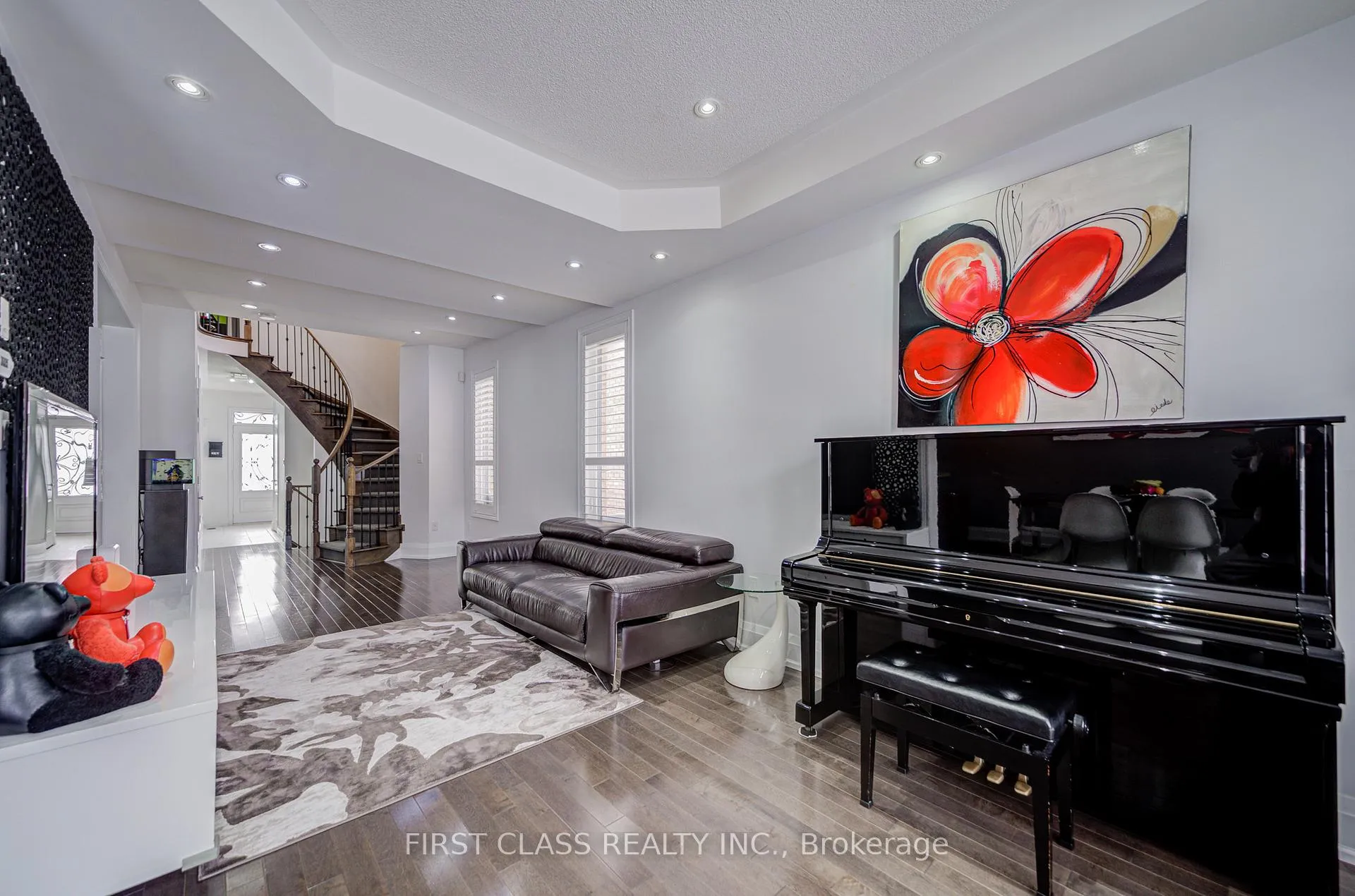 Photo 10 of 36 Staglin Court, Markham, Cathedraltown — HOMEH