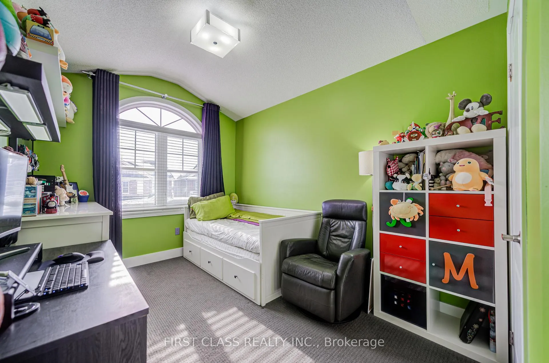 Photo 22 of 36 Staglin Court, Markham, Cathedraltown — HOMEH
