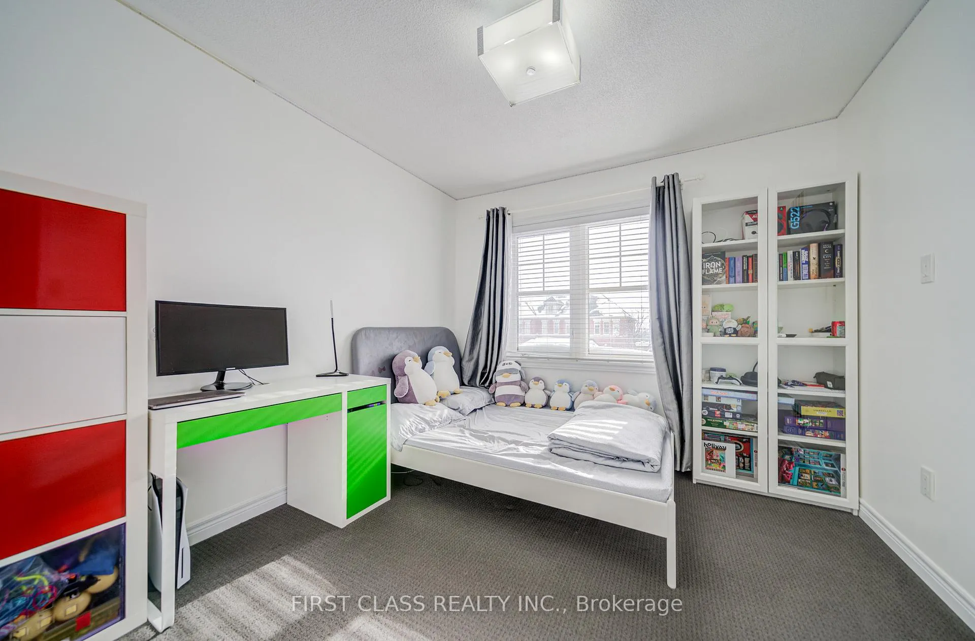 Photo 25 of 36 Staglin Court, Markham, Cathedraltown — HOMEH