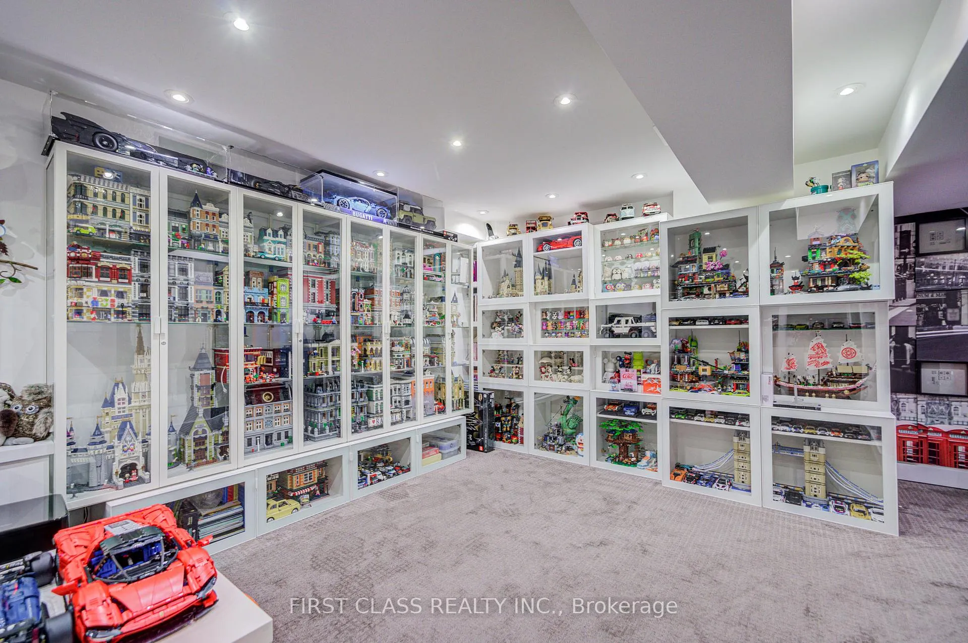 Photo 42 of 36 Staglin Court, Markham, Cathedraltown — HOMEH