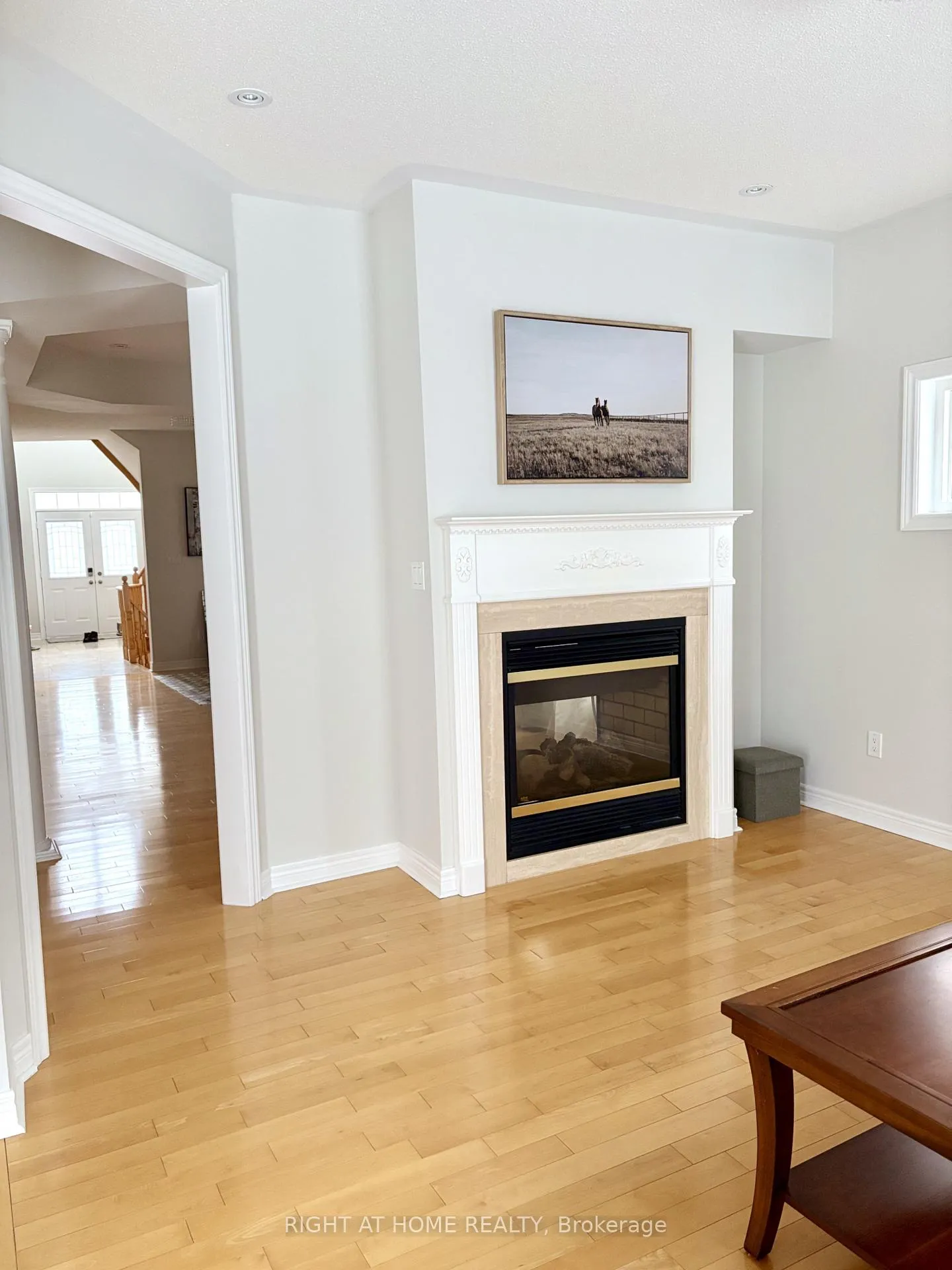 Photo 5 of 83 Chopin Boulevard, Vaughan, Patterson — HOMEH