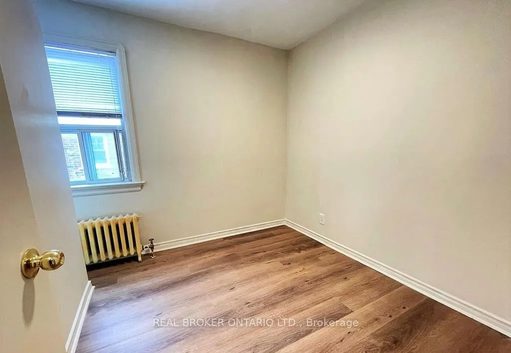 Photo 6 of Unit C, 204 O'Connor Drive, Toronto, East York — HOMEH