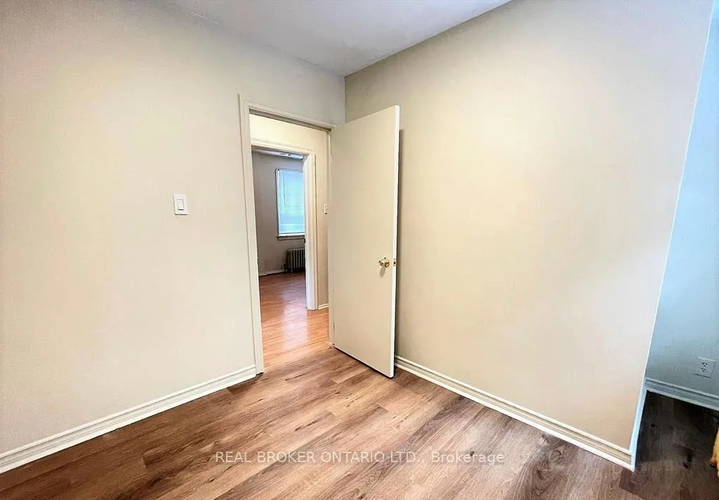 Photo 7 of Unit C, 204 O'Connor Drive, Toronto, East York — HOMEH