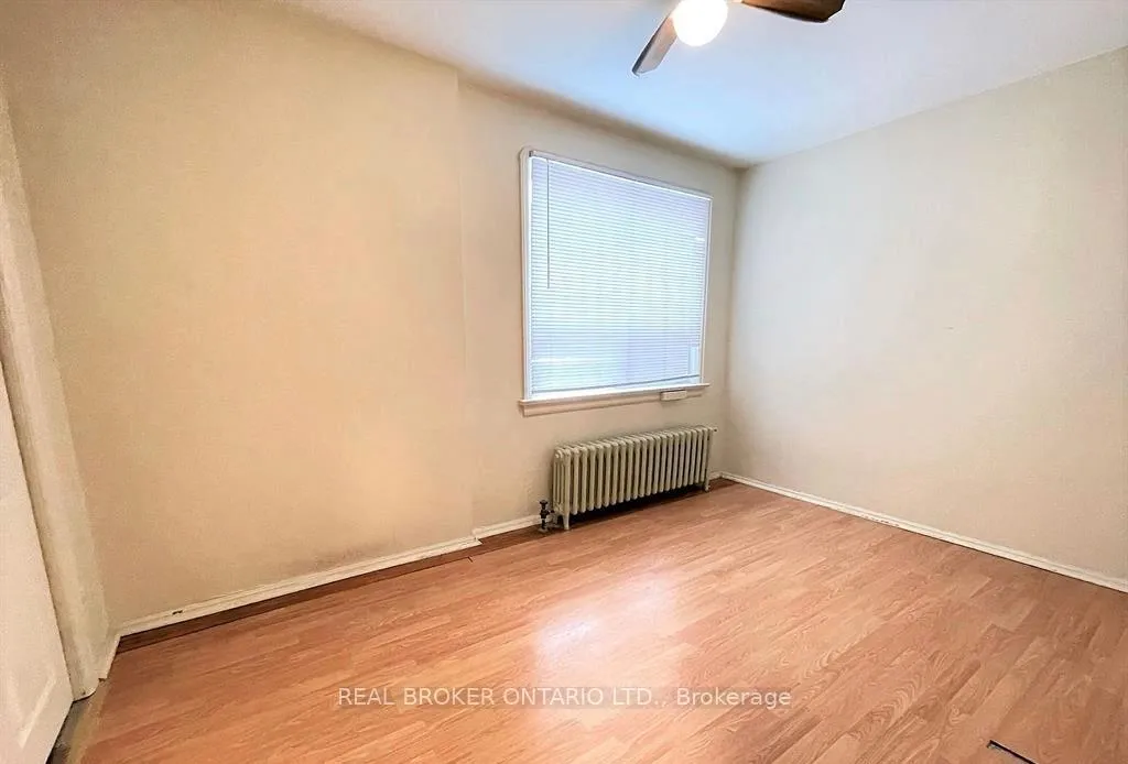 Photo 9 of Unit C, 204 O'Connor Drive, Toronto, East York — HOMEH
