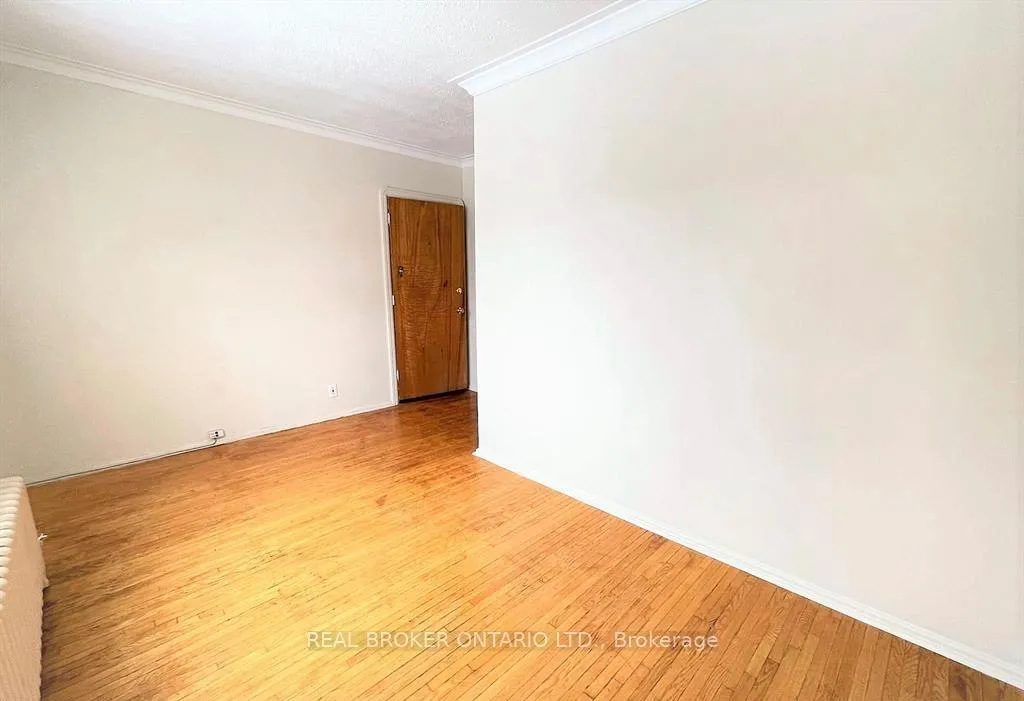 Photo 11 of Unit C, 204 O'Connor Drive, Toronto, East York — HOMEH