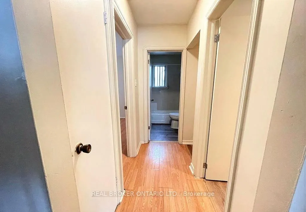 Photo 12 of Unit C, 204 O'Connor Drive, Toronto, East York — HOMEH