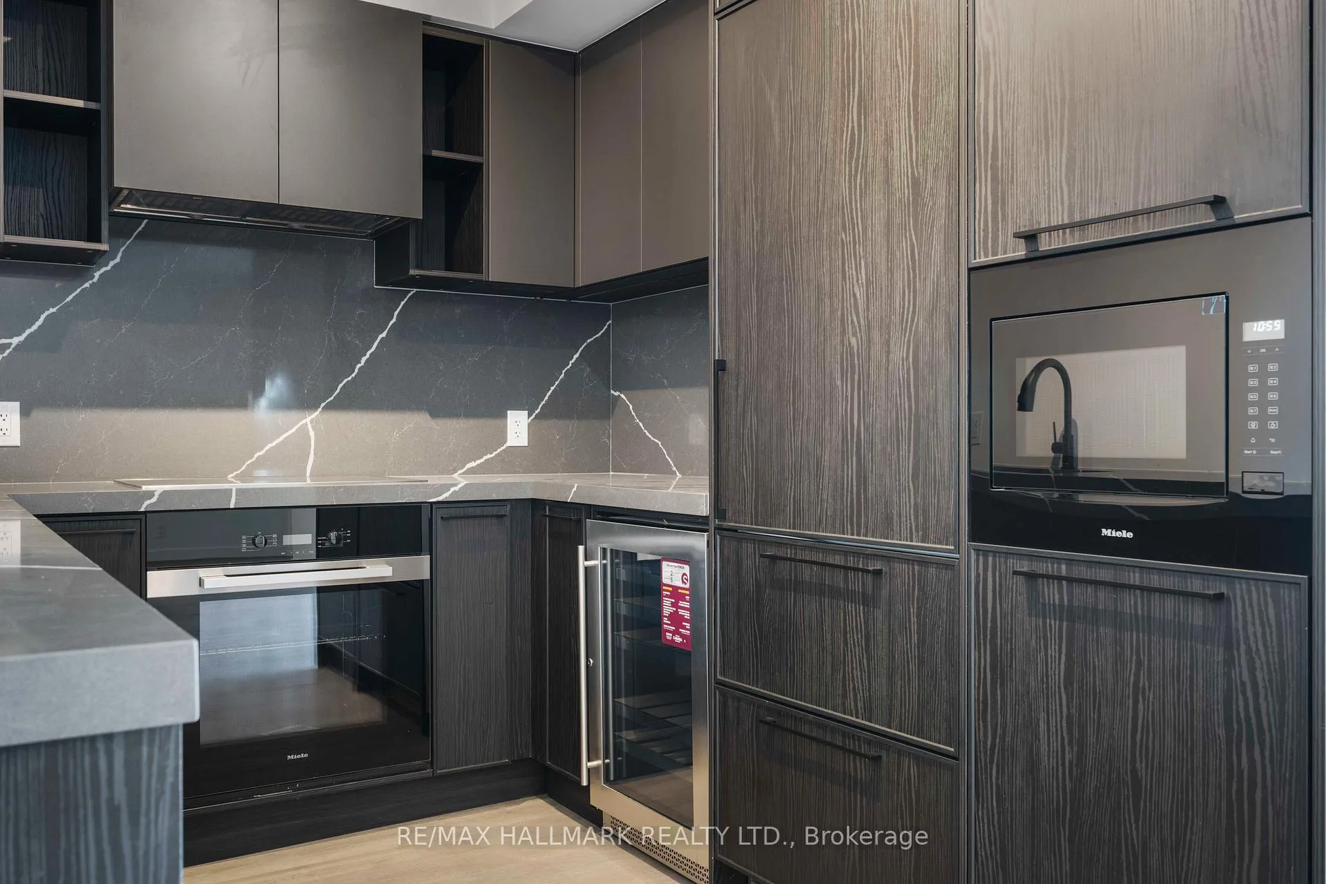 Photo 7 of Unit 1310, 1050 Eastern Avenue, Toronto, The Beaches — HOMEH