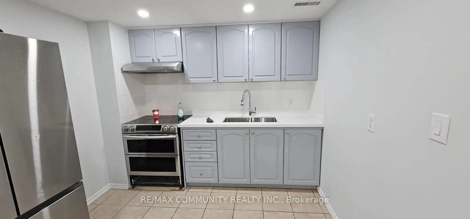 Photo 1 of 91 Vivians Crescent, Brampton, Fletcher's West — HOMEH