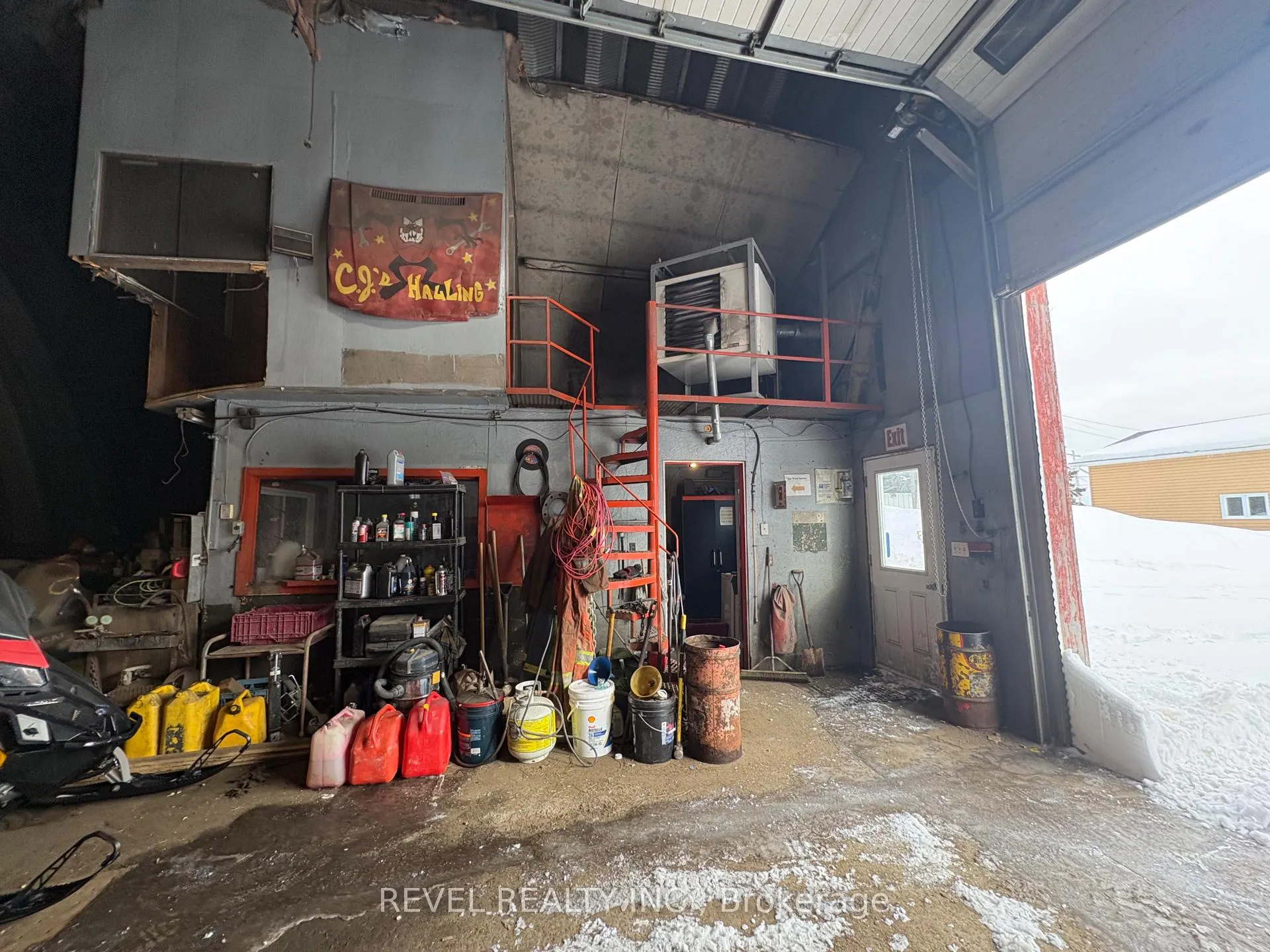 Photo 42 of 701 Highway 652, Cochrane — HOMEH