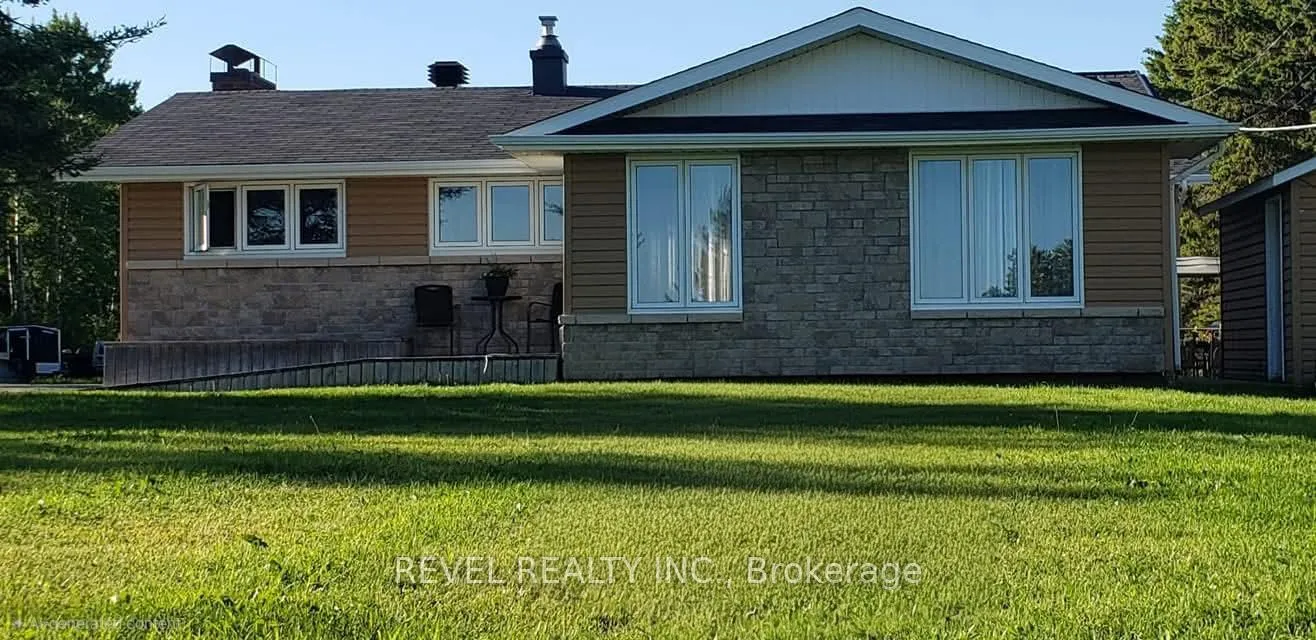 Photo 1 of 701 Highway 652, Cochrane — HOMEH