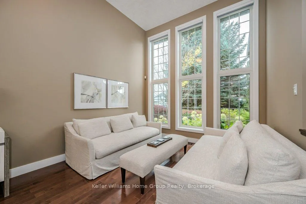Photo 4 of 6 Cummings Court, Guelph, Pineridge/Westminster Woods — HOMEH