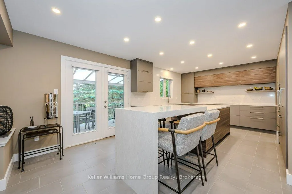 Photo 8 of 6 Cummings Court, Guelph, Pineridge/Westminster Woods — HOMEH